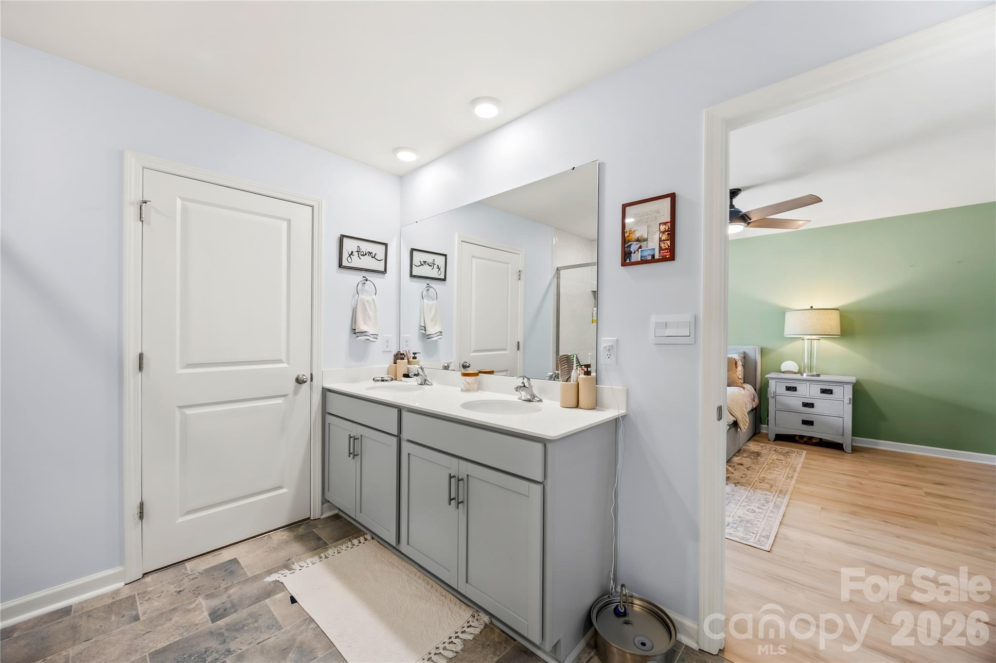 705 Saddlebred Lane Property Photo 17