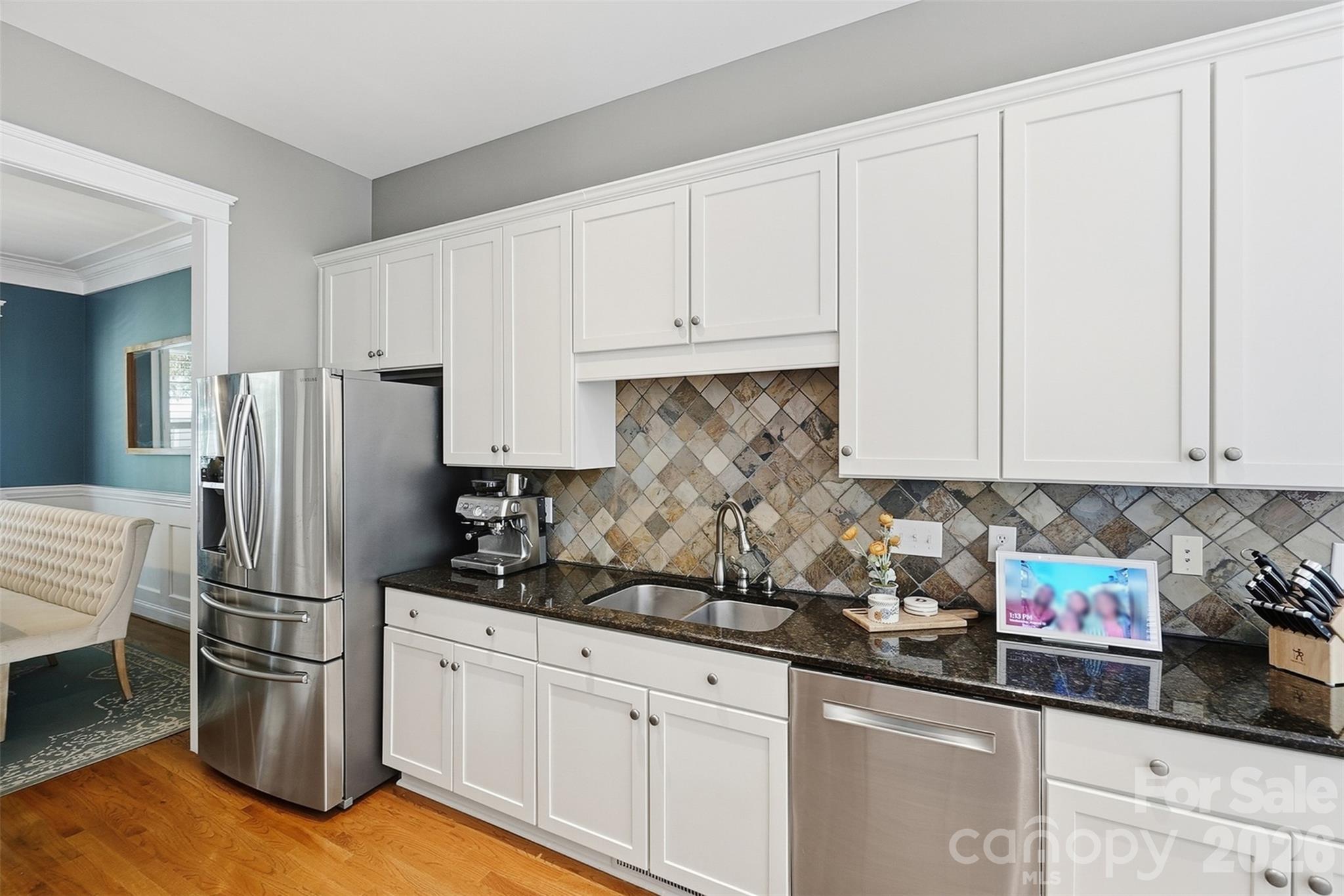 4843 Milford Way Property Photo 11