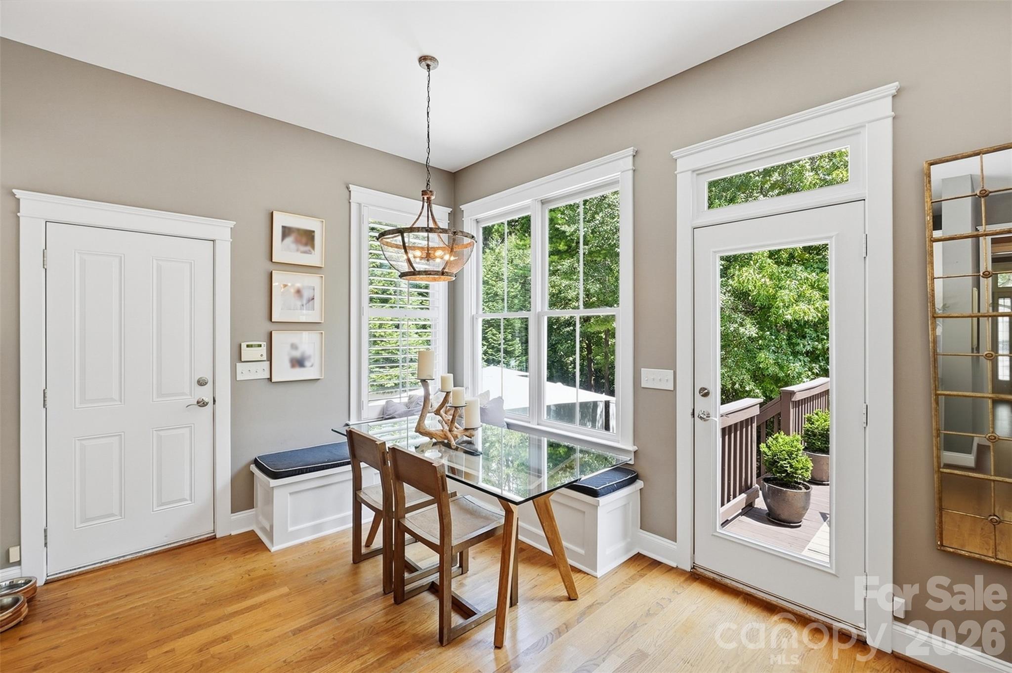 4843 Milford Way Property Photo 15