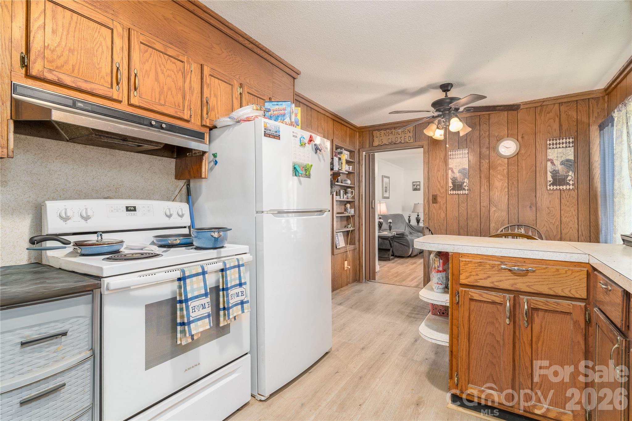 527 Washington Lane Property Photo 11