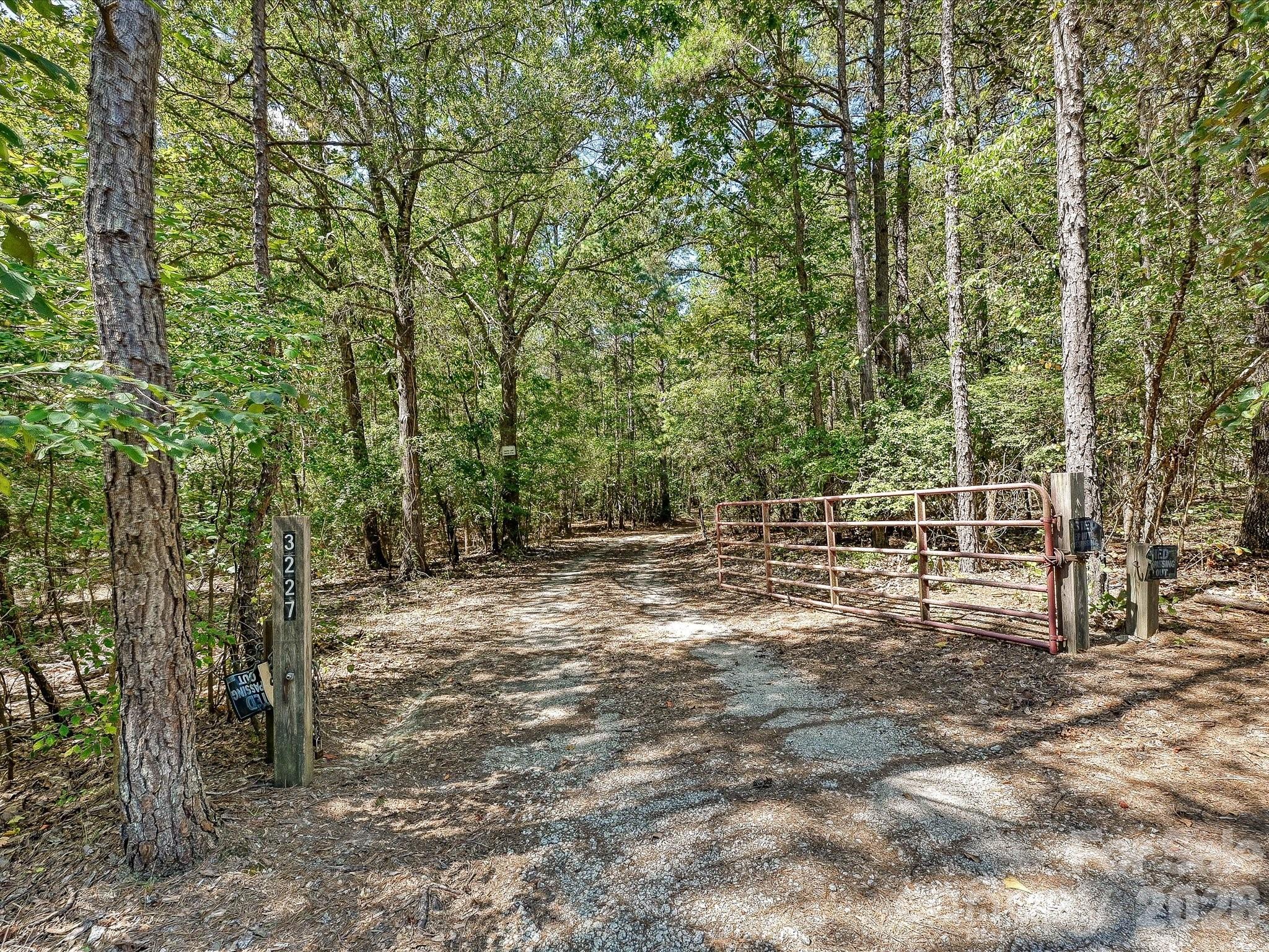 3227 Legend Road Property Photo 33