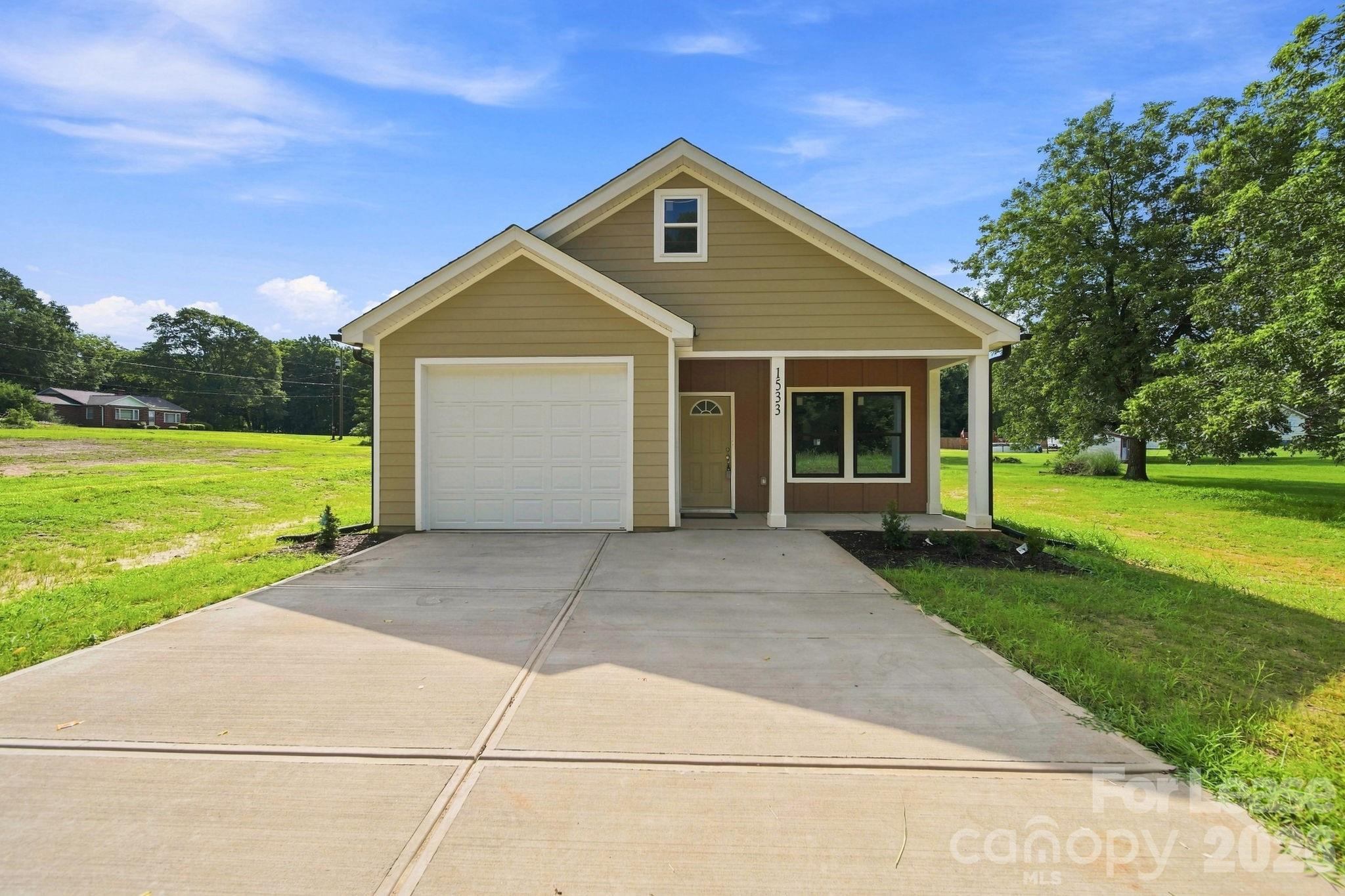 1533 S Battleground Avenue Property Photo 1