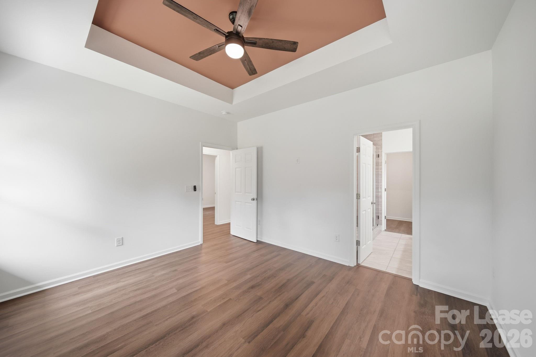 1533 S Battleground Avenue Property Photo 18