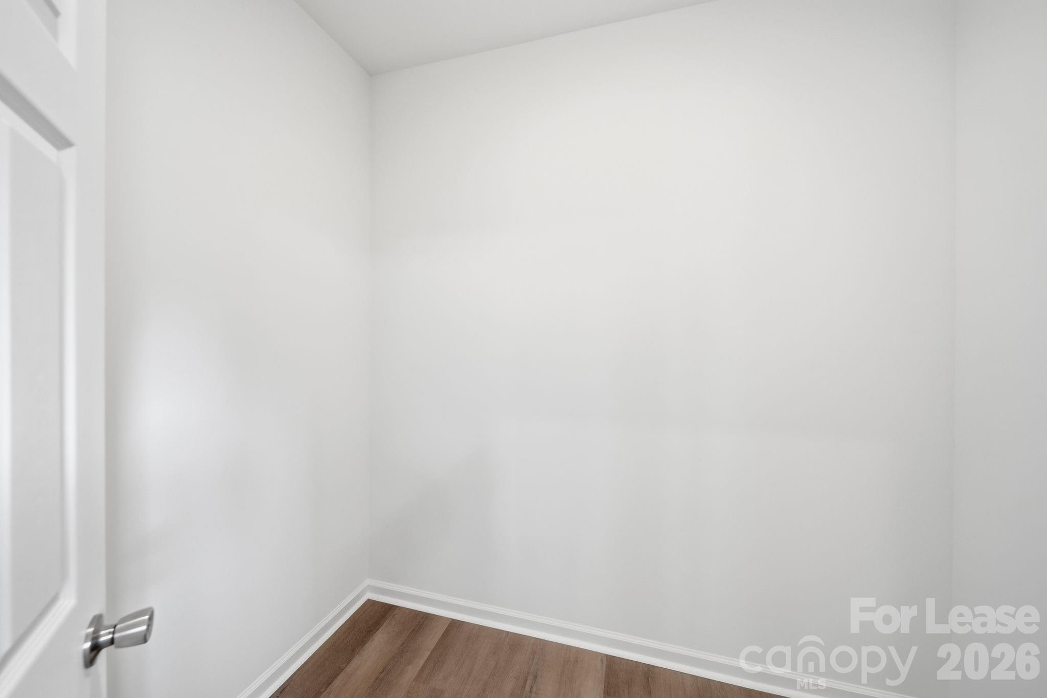 1533 S Battleground Avenue Property Photo 23