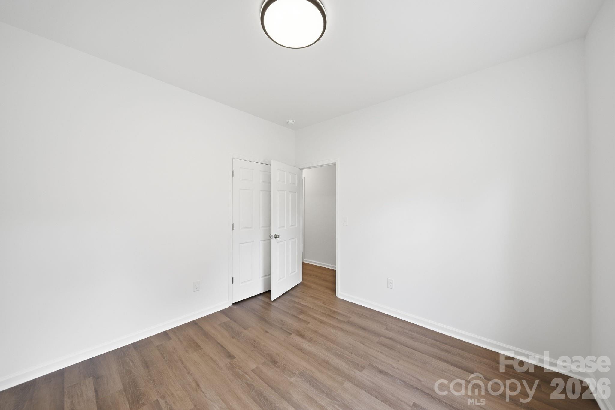 1533 S Battleground Avenue Property Photo 26