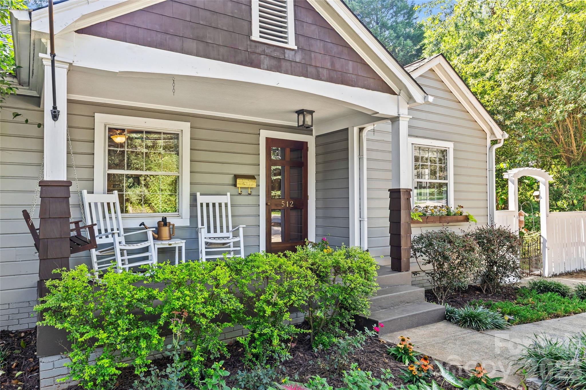512 Bascom Street Property Photo 4