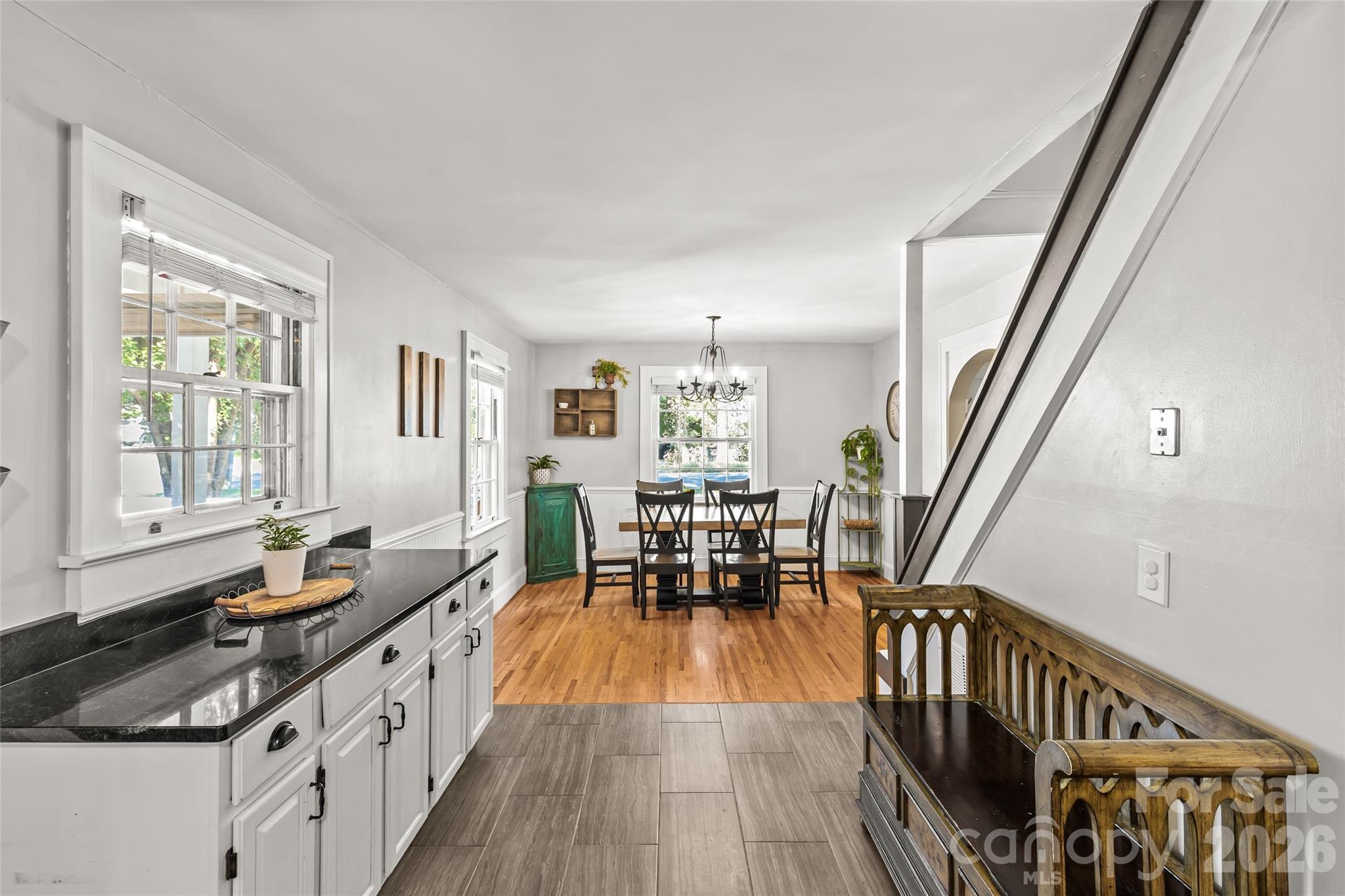 512 Bascom Street Property Photo 14