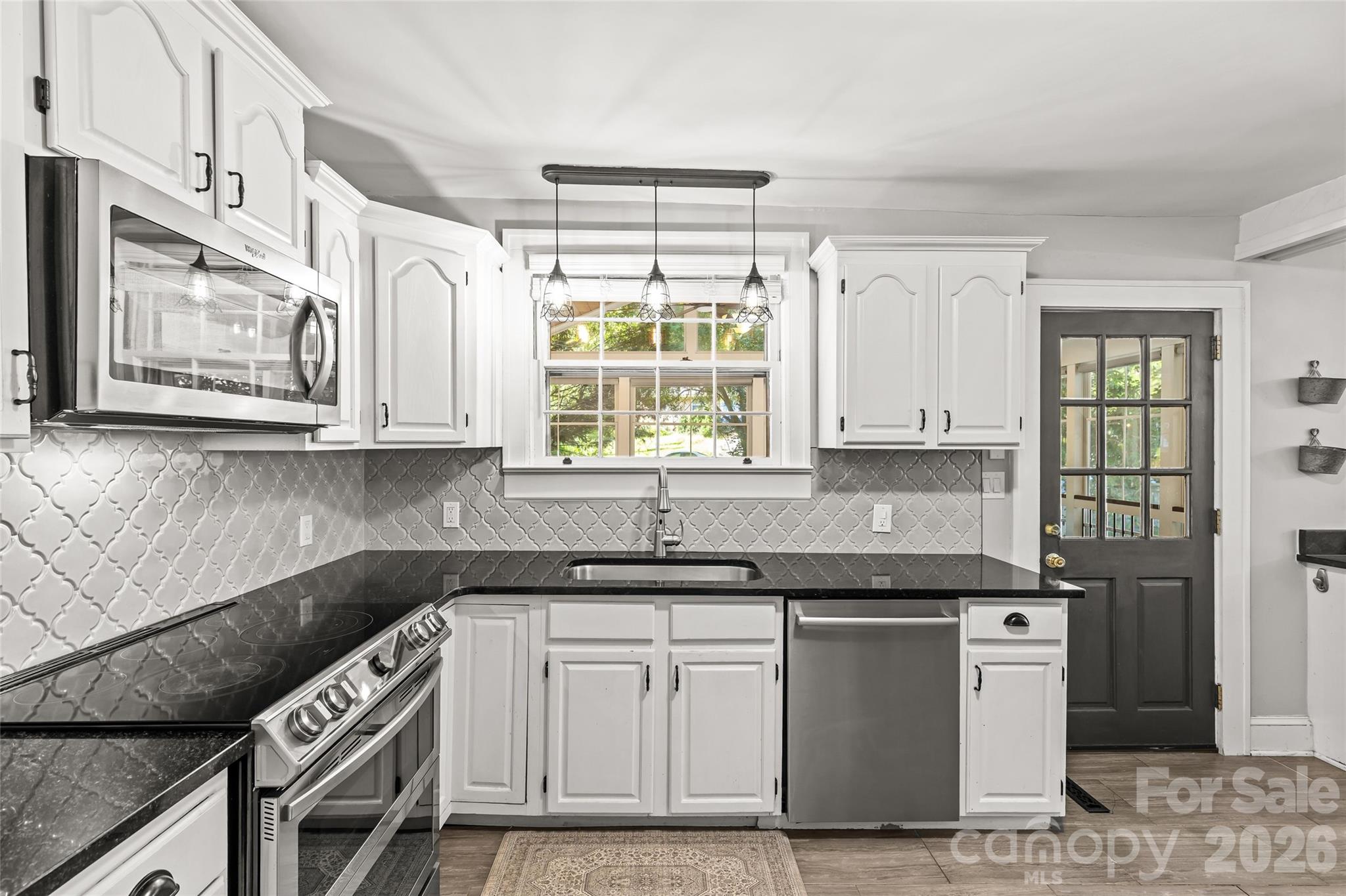 512 Bascom Street Property Photo 15
