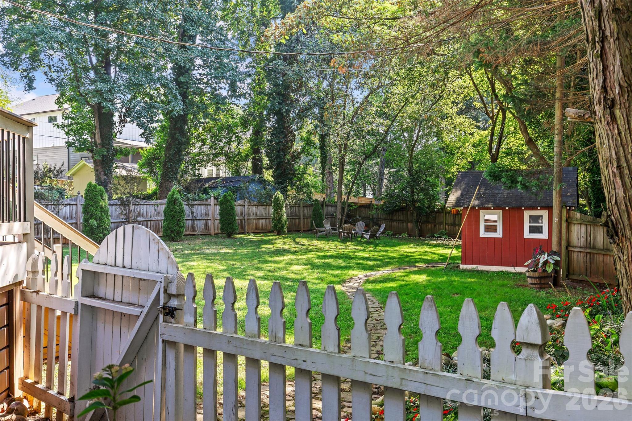 512 Bascom Street Property Photo 39