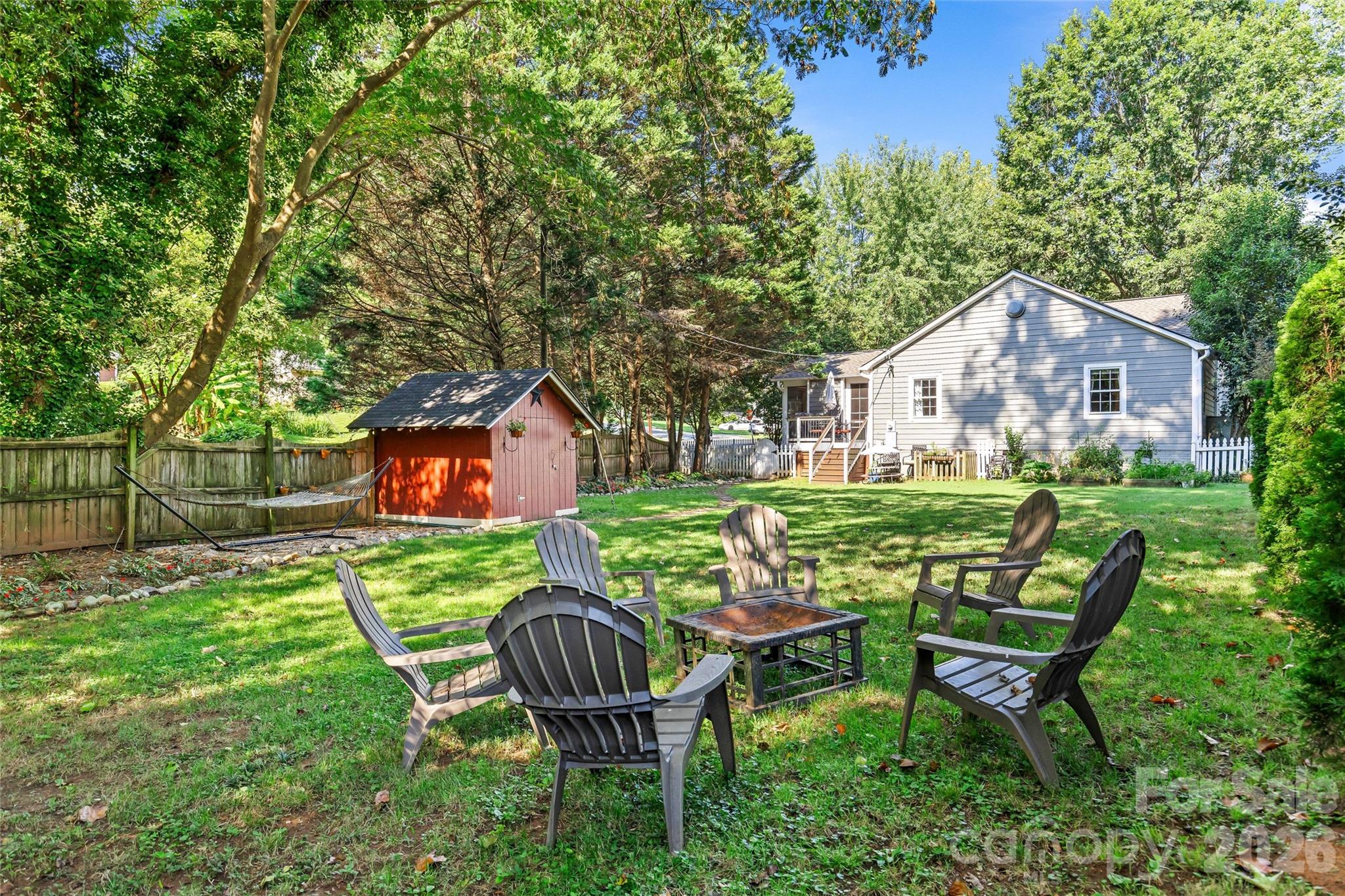 512 Bascom Street Property Photo 40