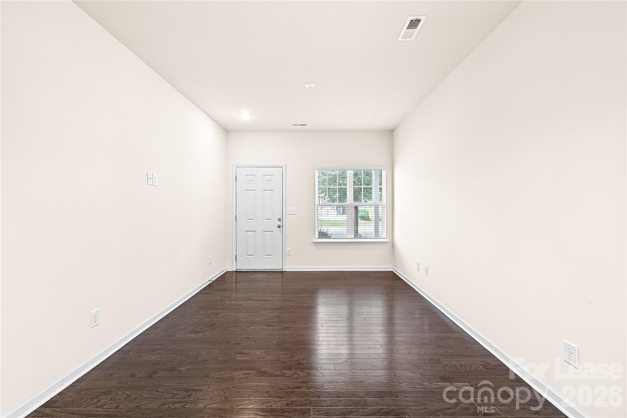 4412437 Property Photo 3