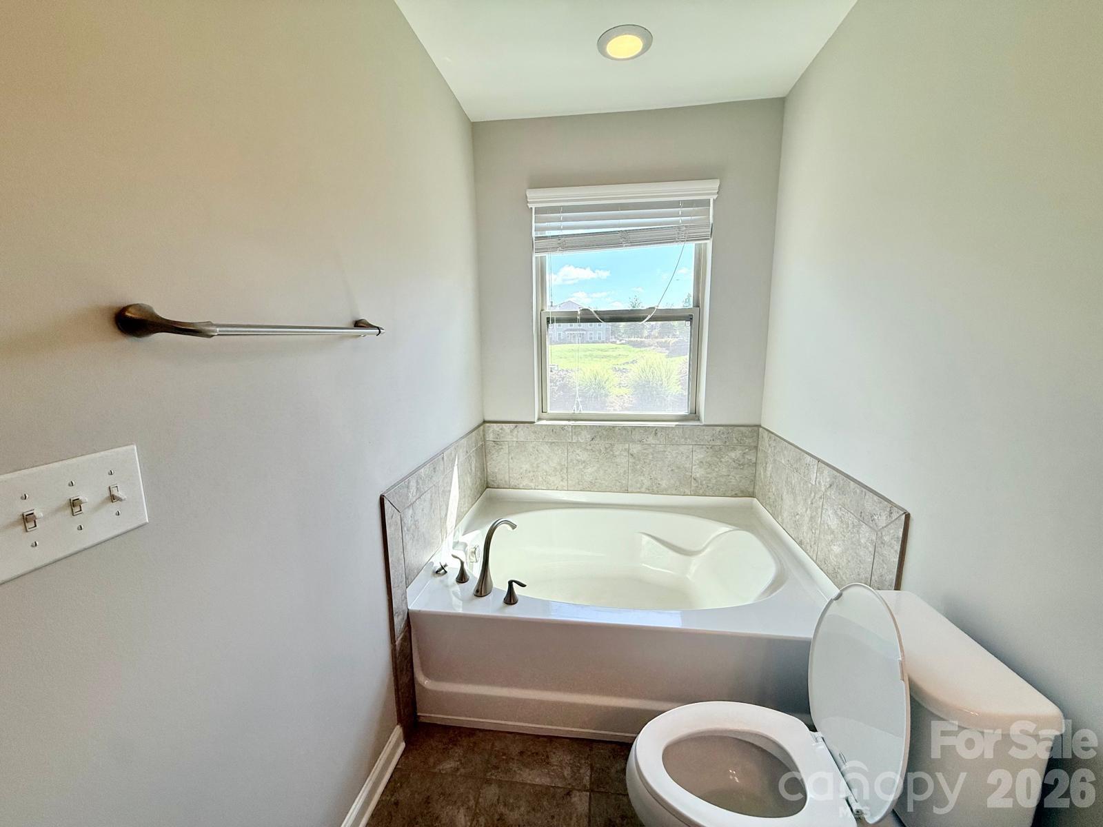 5658 Stonewells Drive Property Photo 14