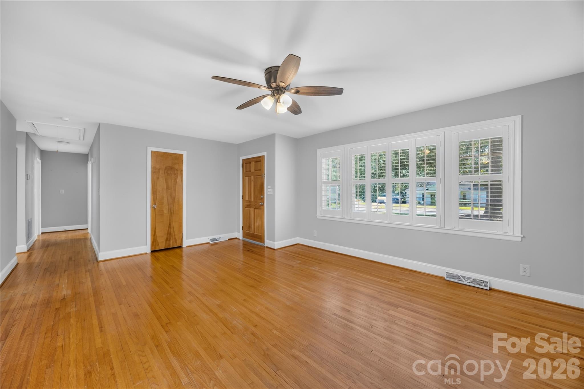 1012 Forest Drive Property Photo 2