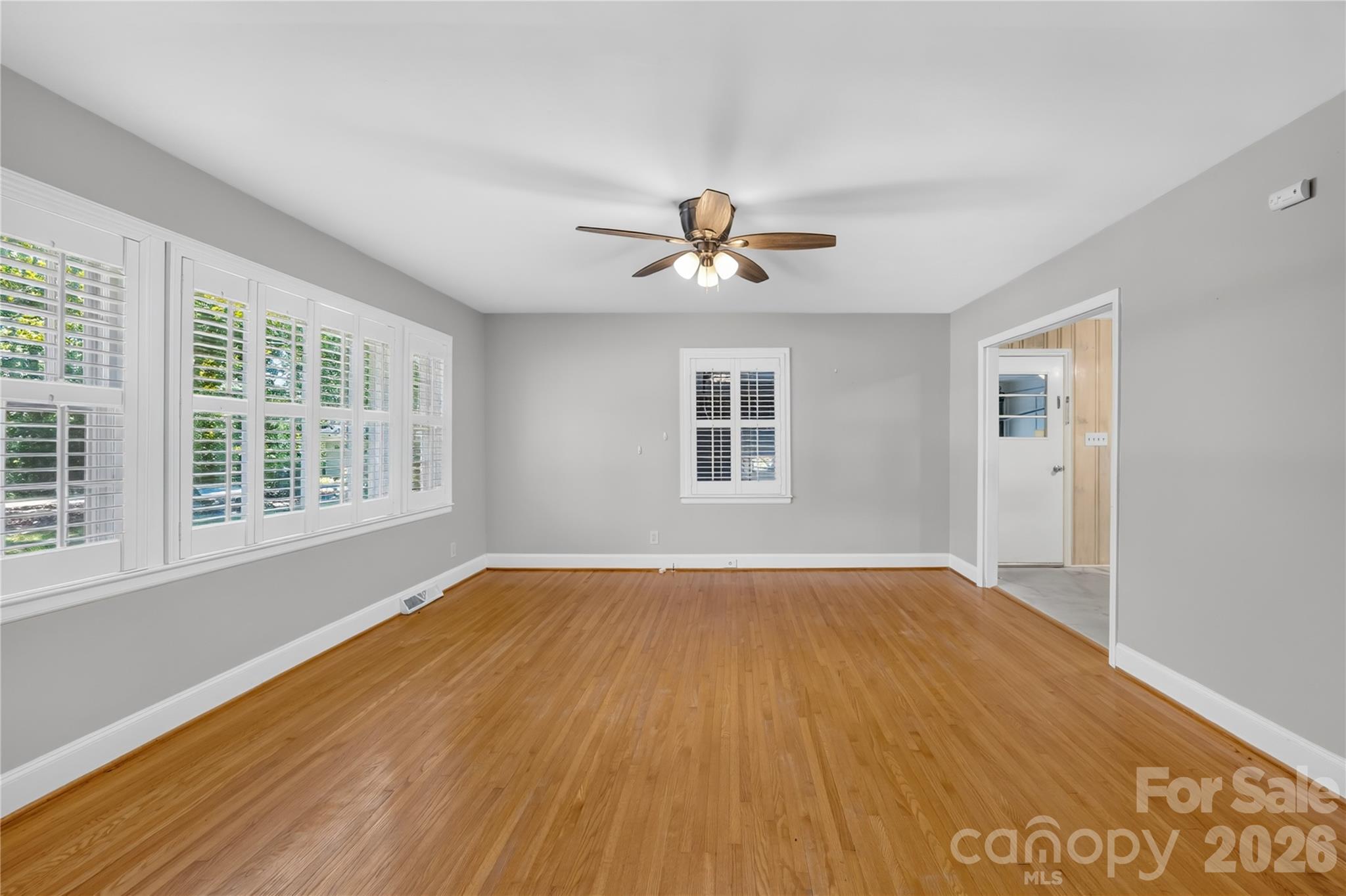 1012 Forest Drive Property Photo 5