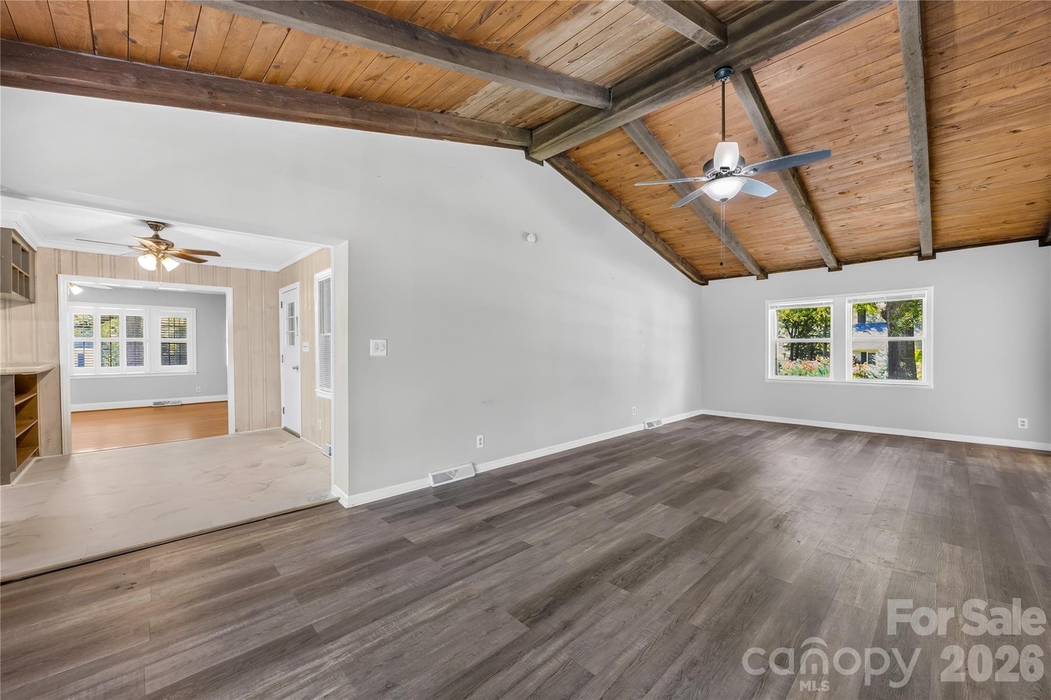 1012 Forest Drive Property Photo 12