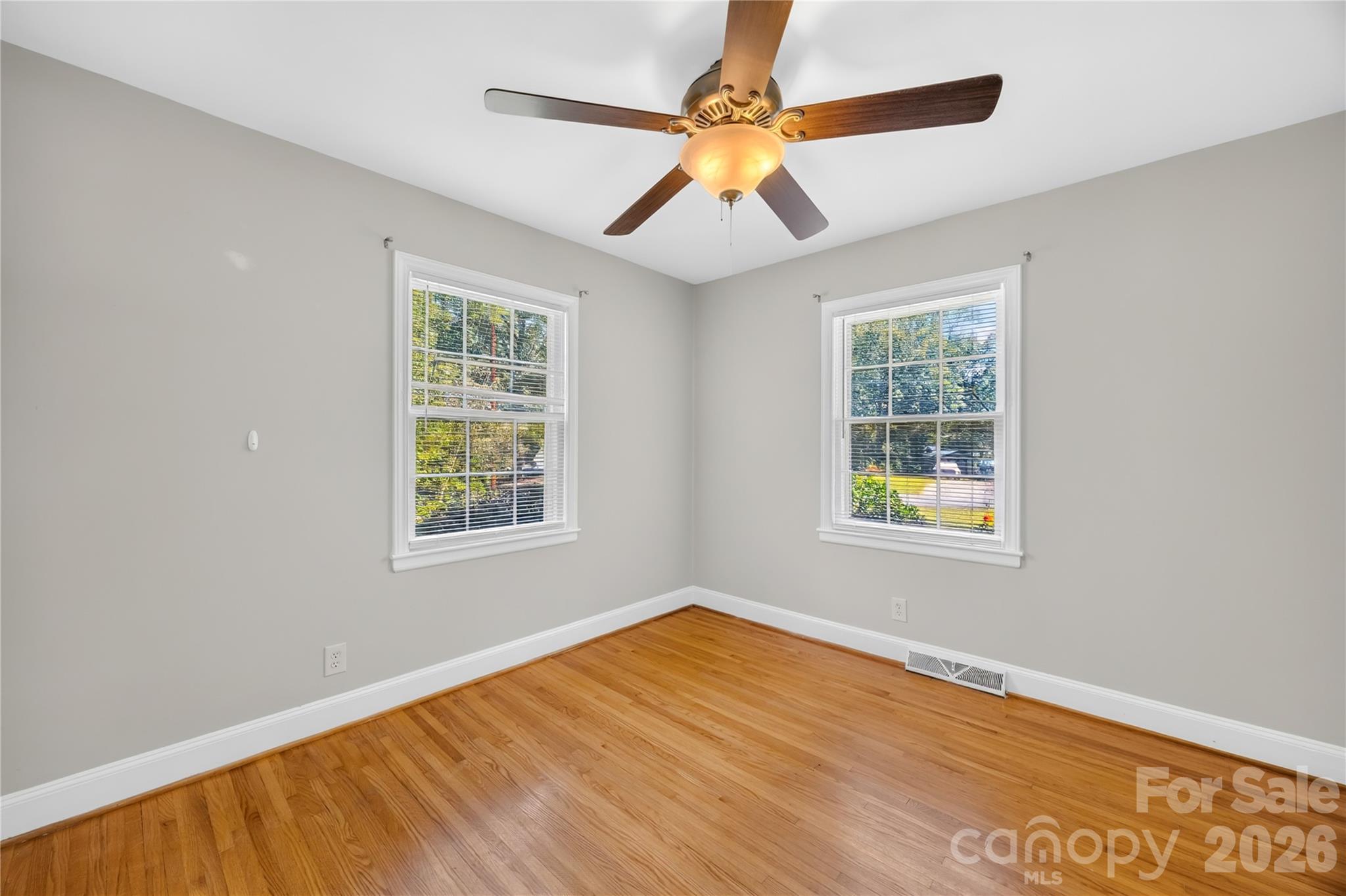 1012 Forest Drive Property Photo 21