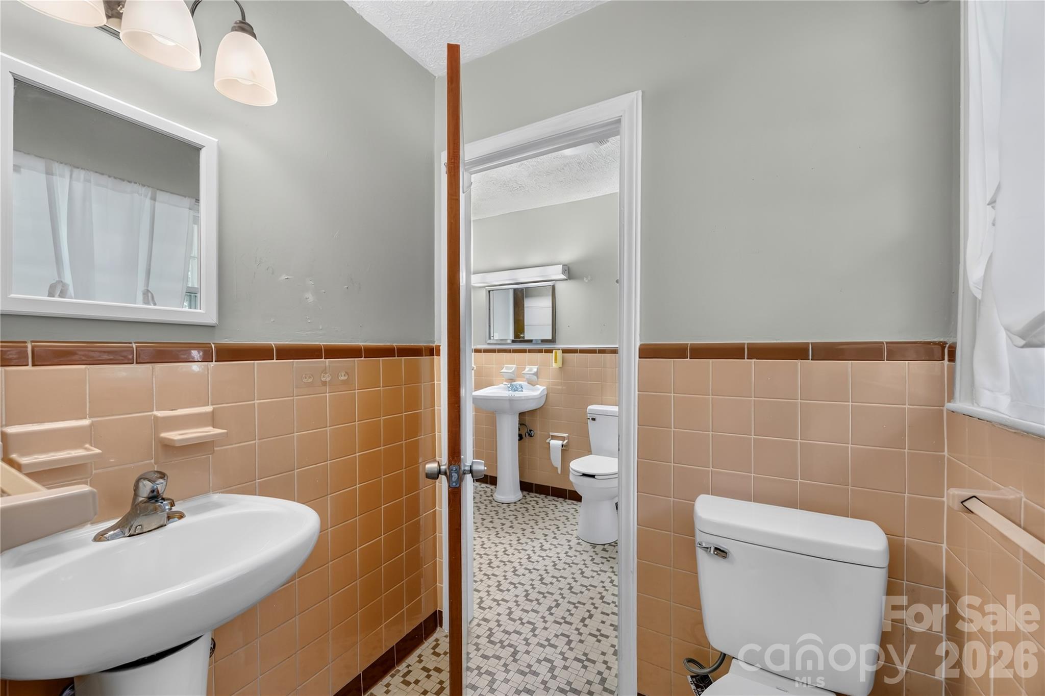 1012 Forest Drive Property Photo 23