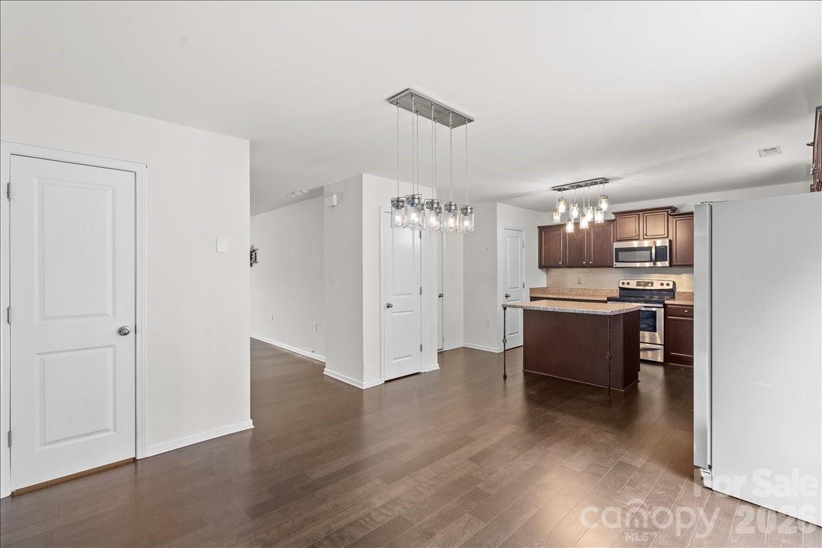 6066 Benedict Place Property Photo 6