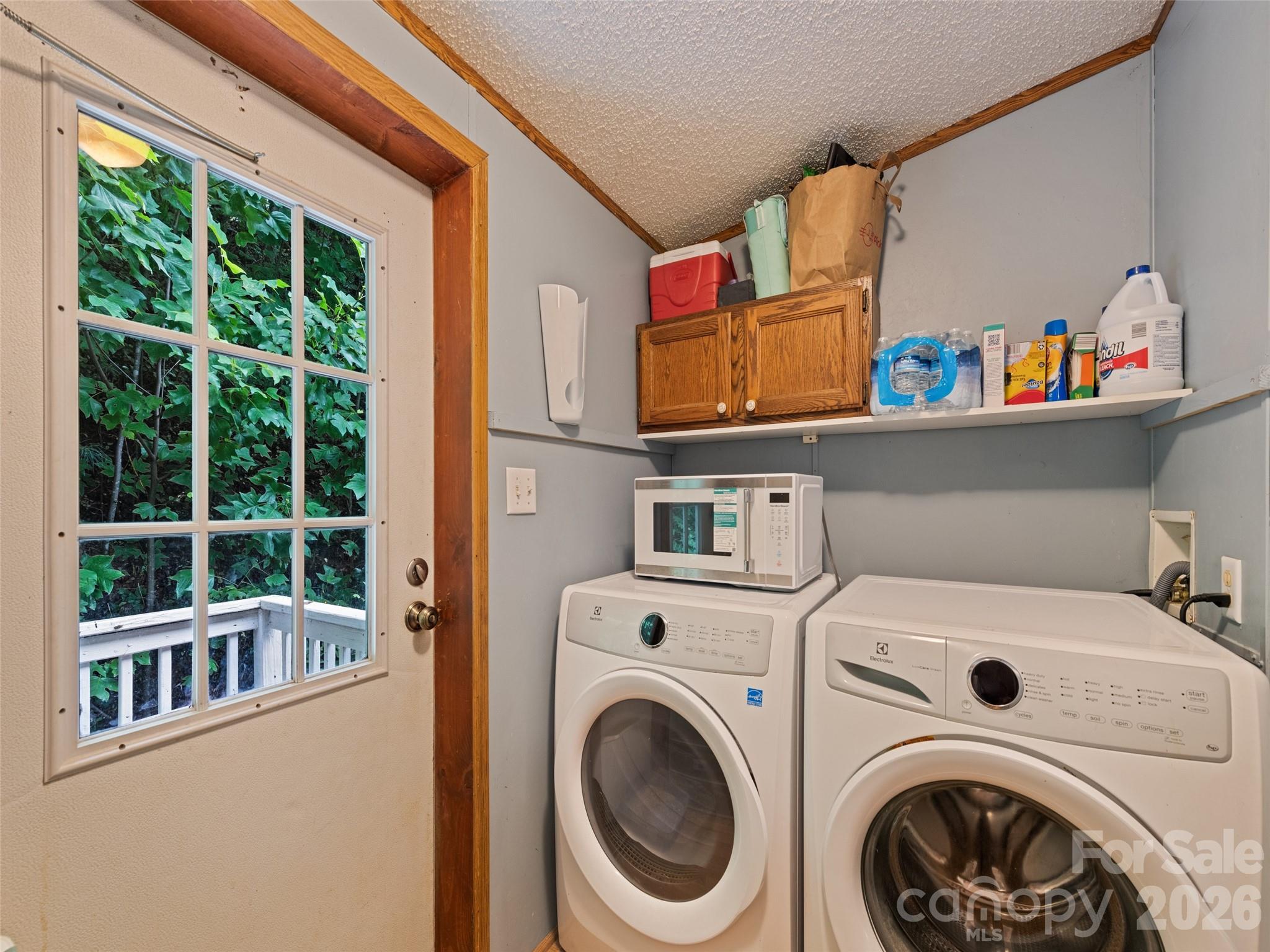 180 Hidden Meadow Drive Property Photo 15
