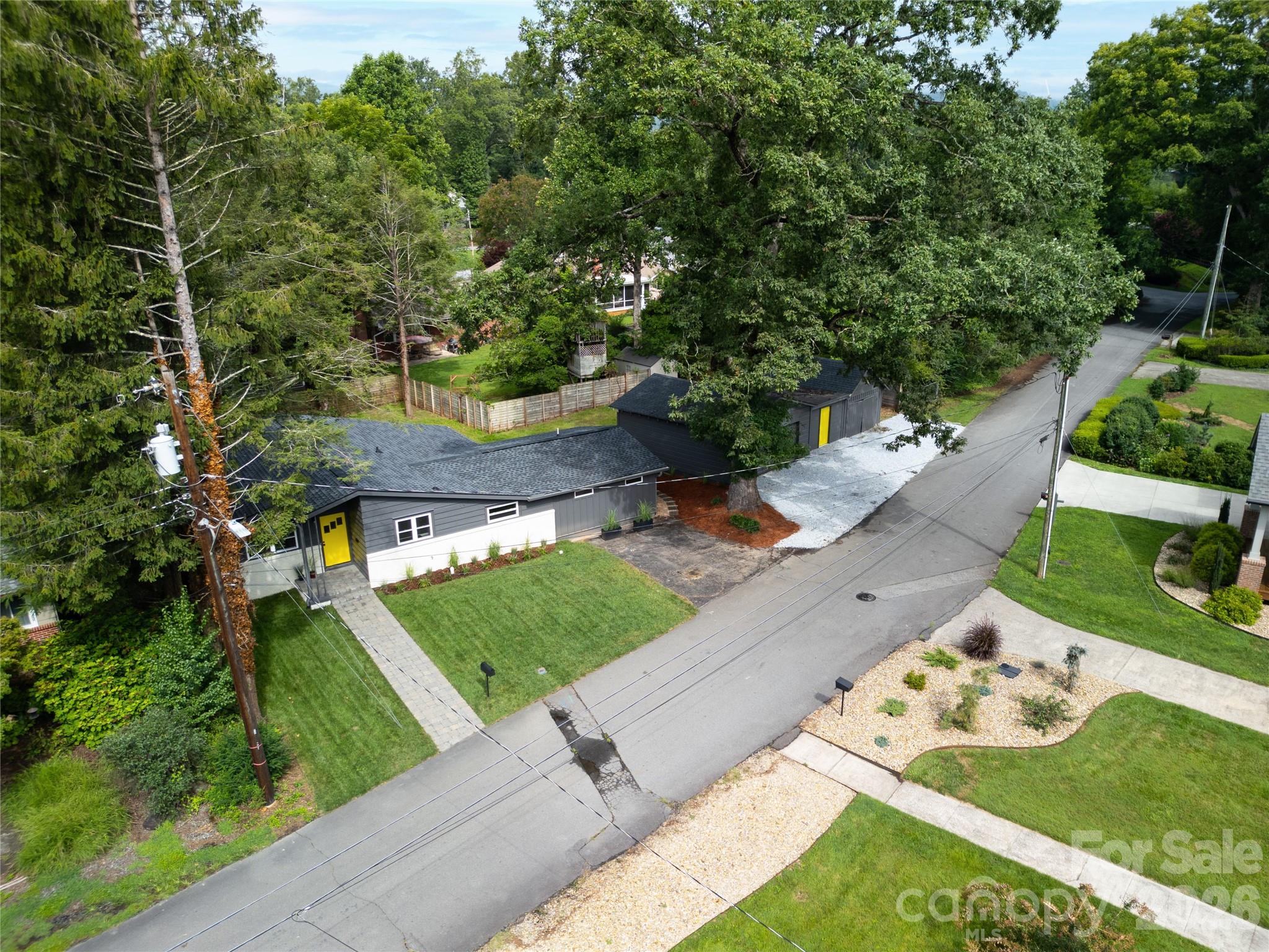 228 Grove Street Property Photo 3