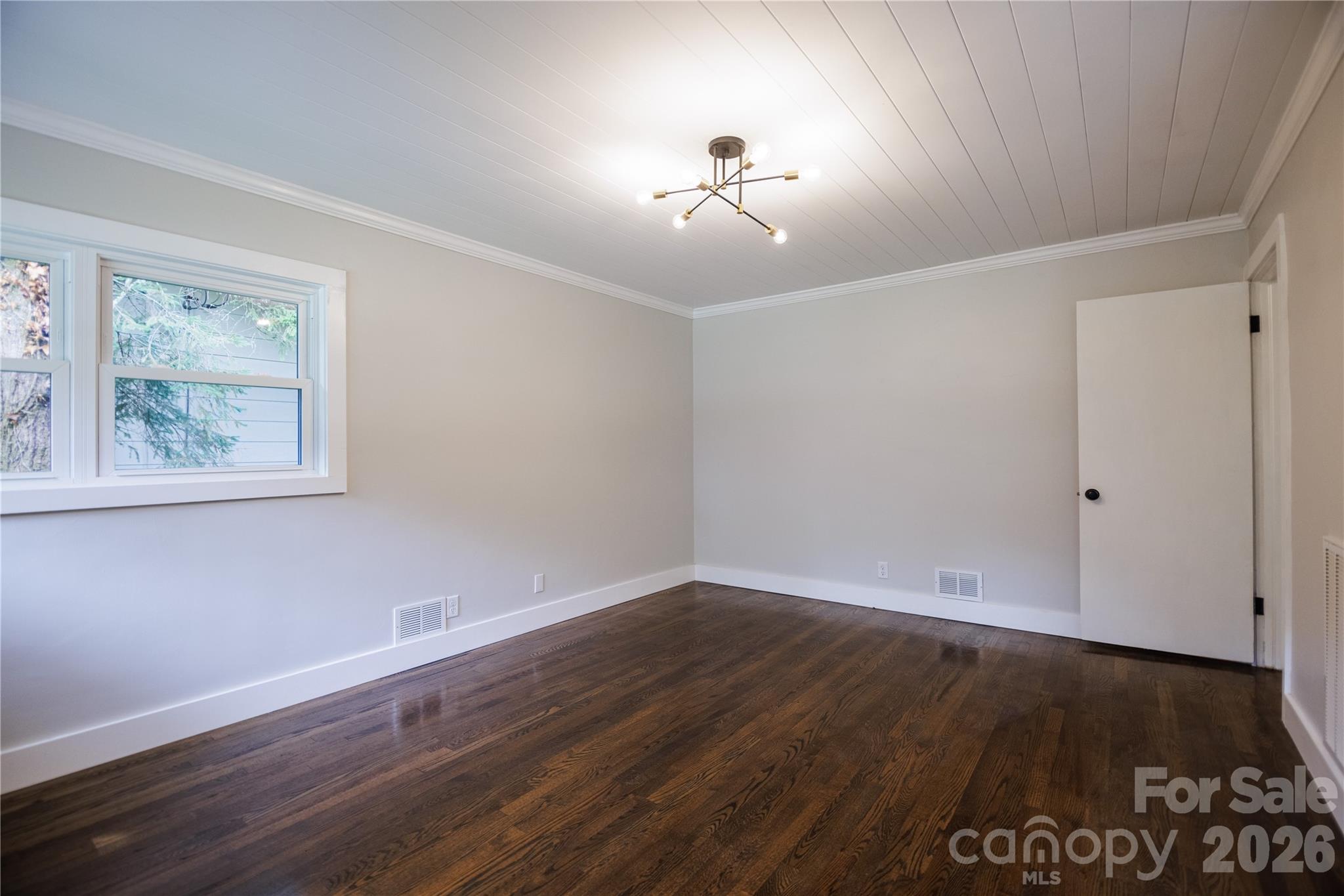 228 Grove Street Property Photo 6