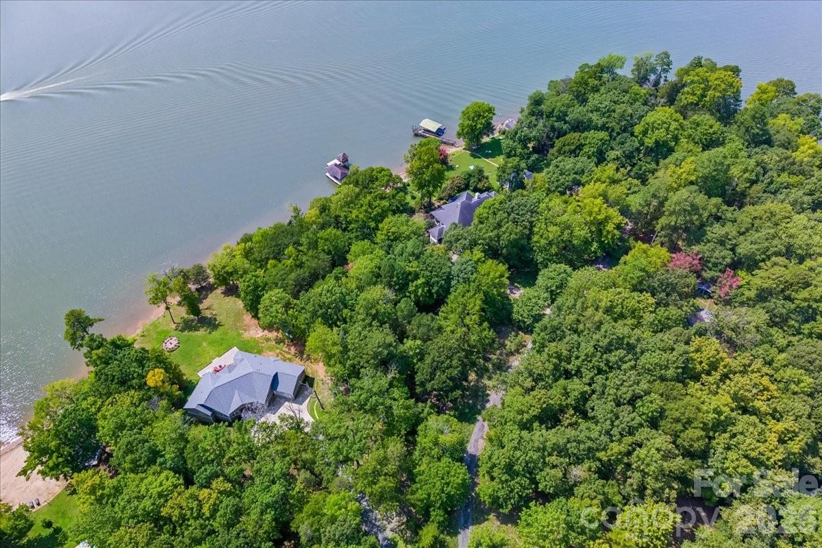 4101 Tuffy Lane Property Photo 1