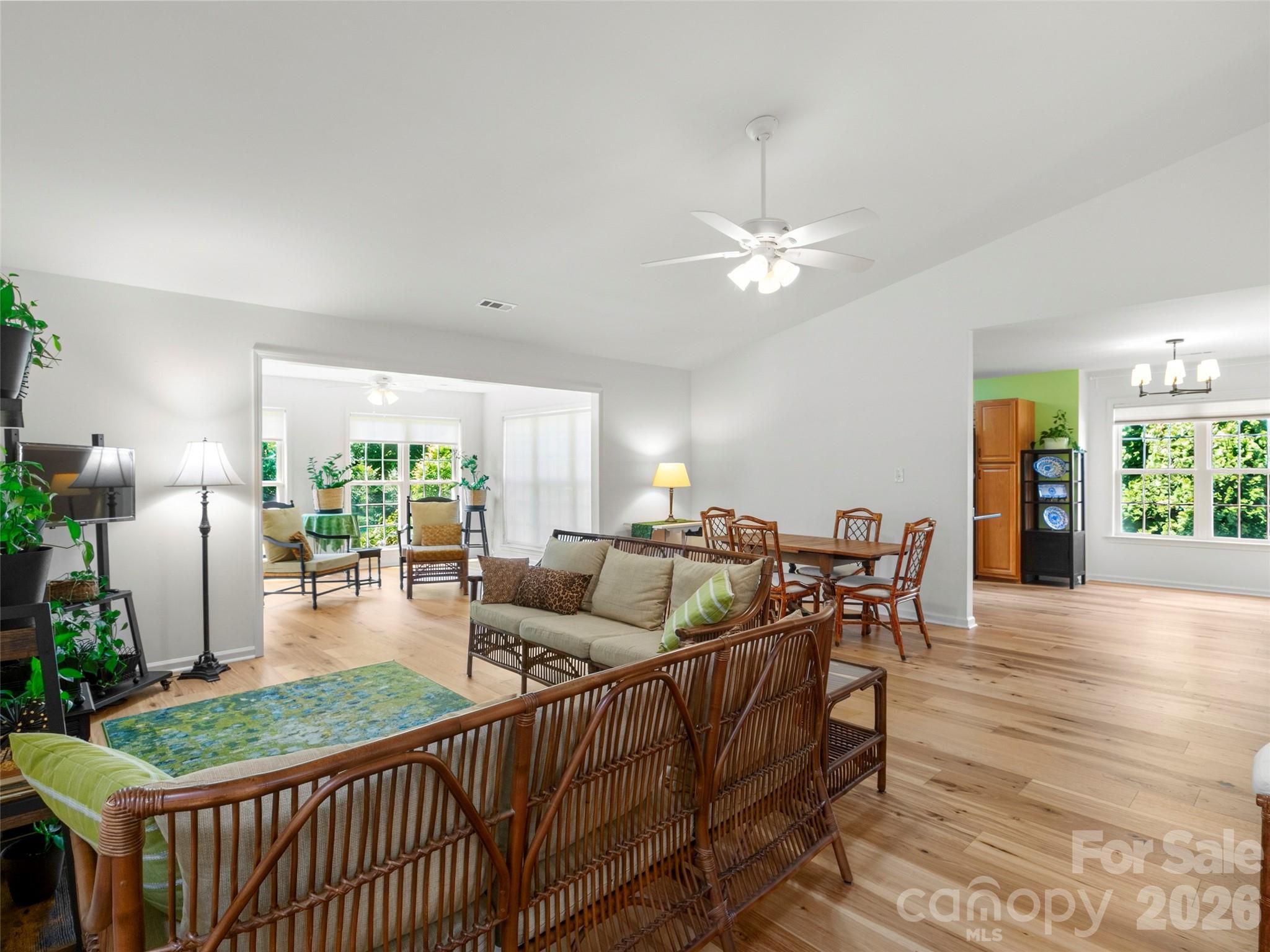 54 English Oak Road Property Photo 4