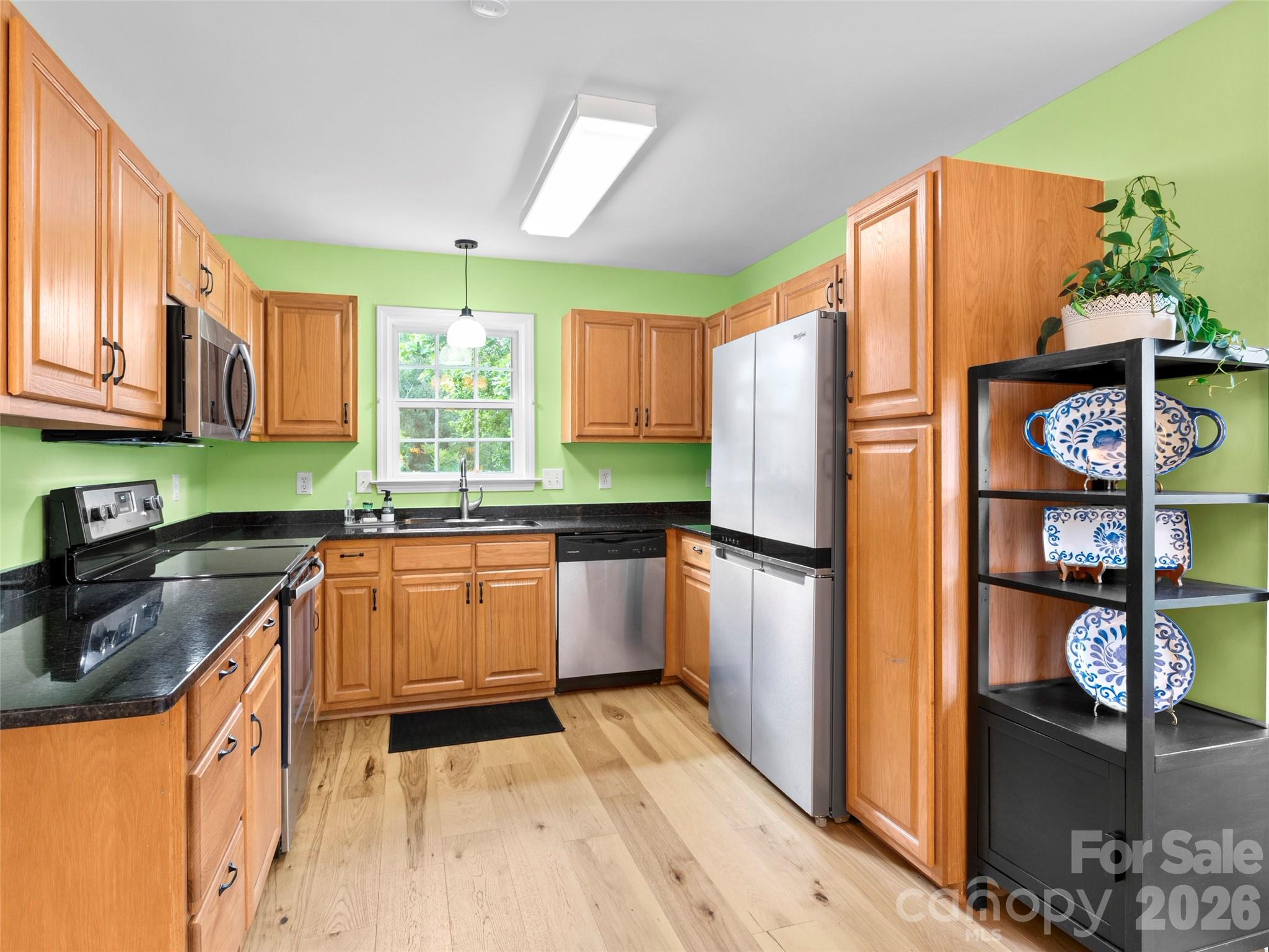 54 English Oak Road Property Photo 8