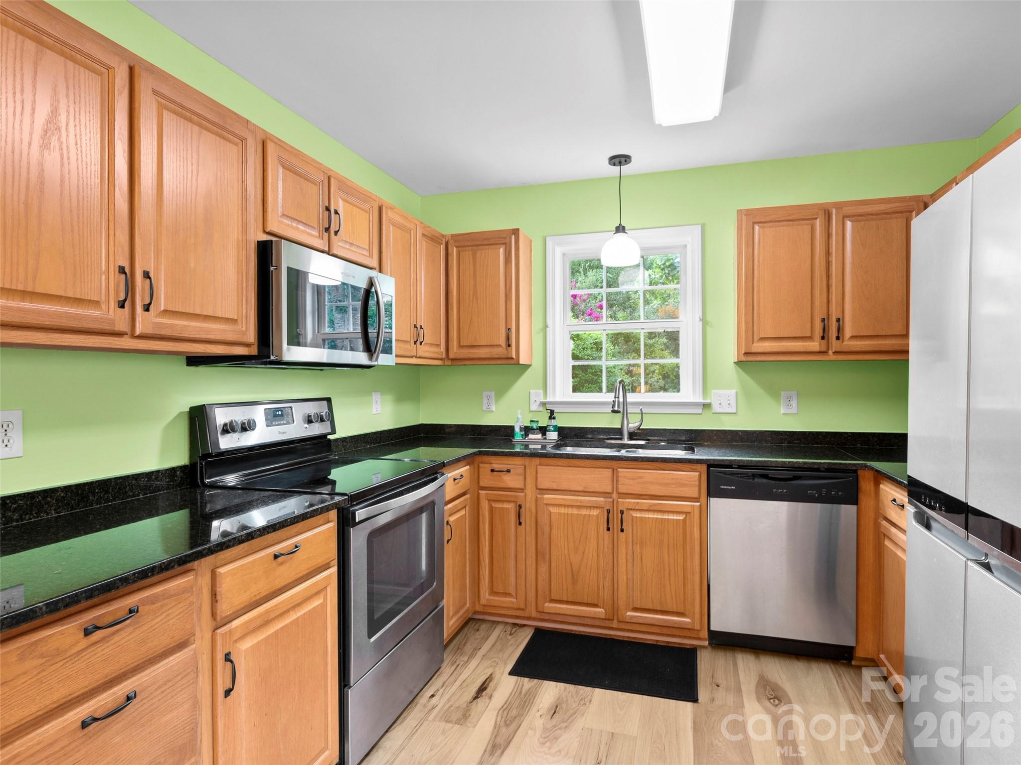 54 English Oak Road Property Photo 9