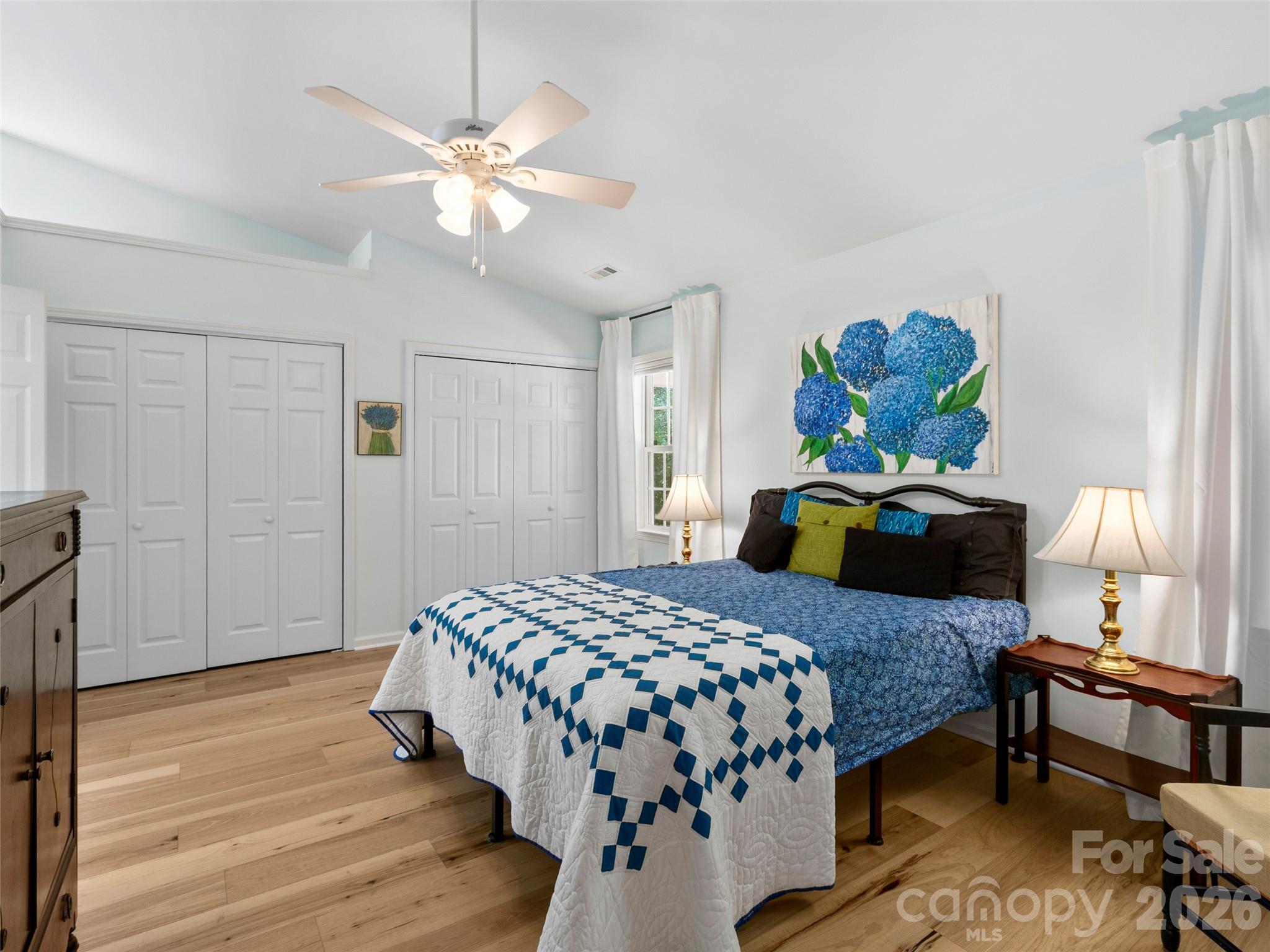 54 English Oak Road Property Photo 12