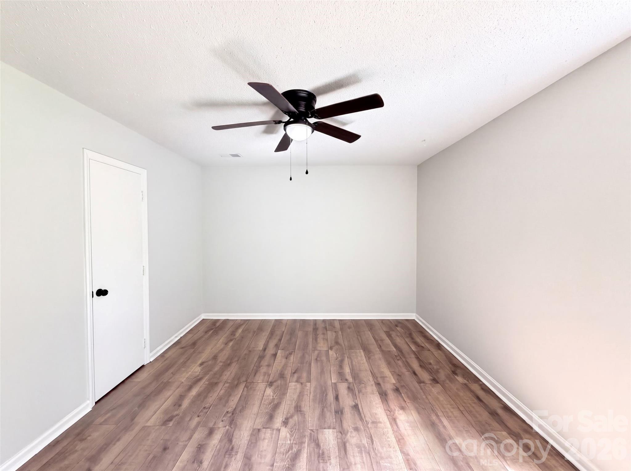 10244 Gloman Court Property Photo 7