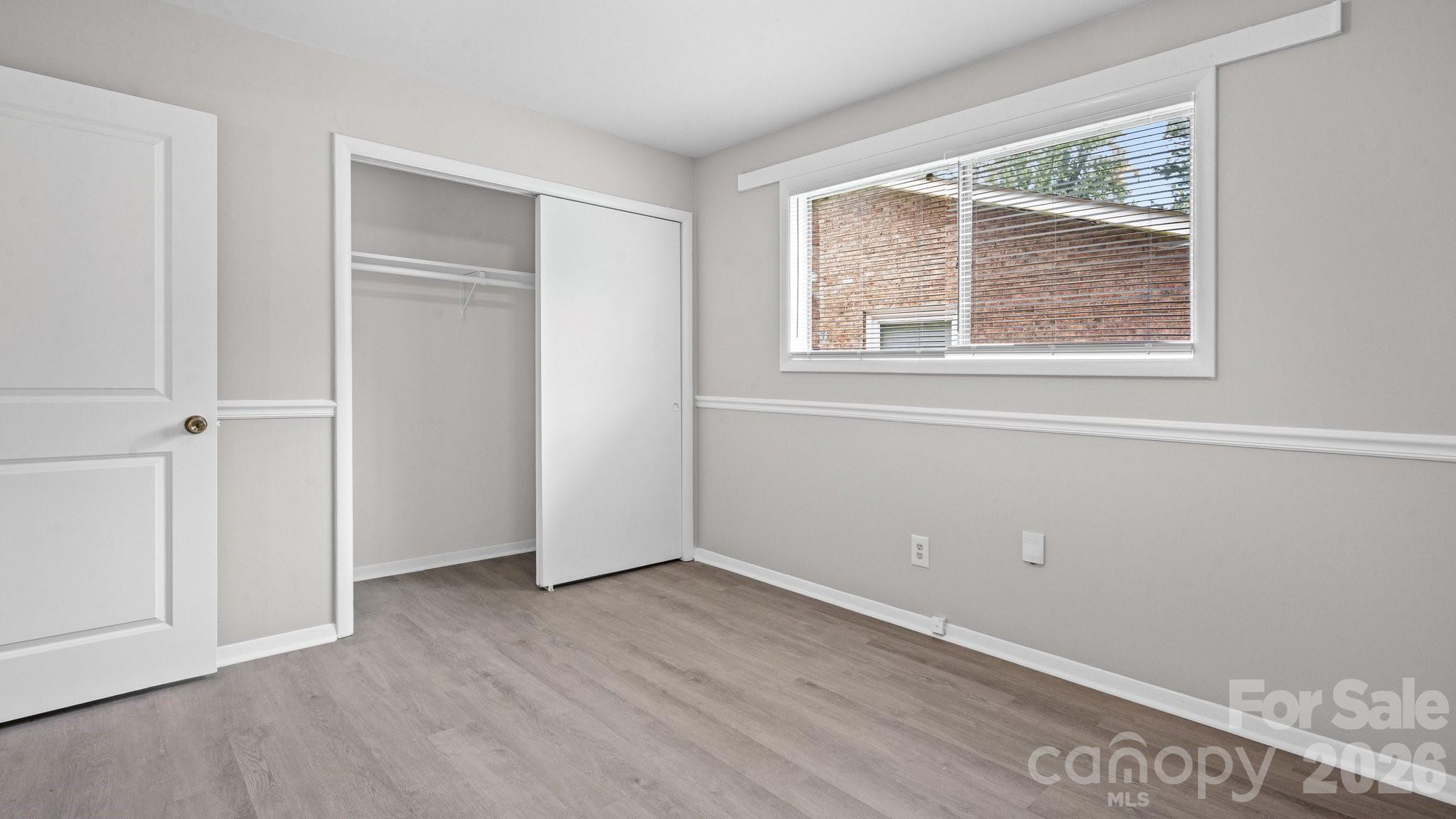 4926 Malibu Drive Property Photo 23