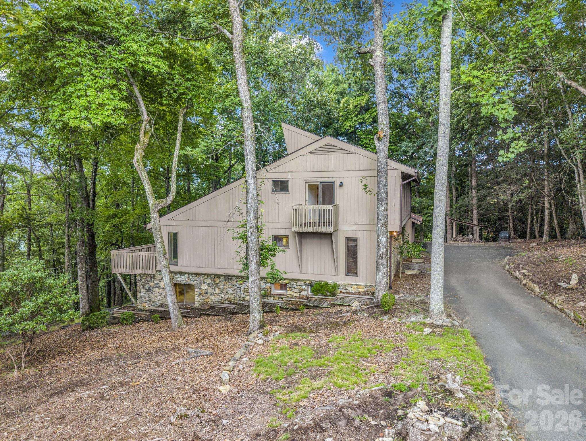10 Chestnut Ridge Road Property Photo 3