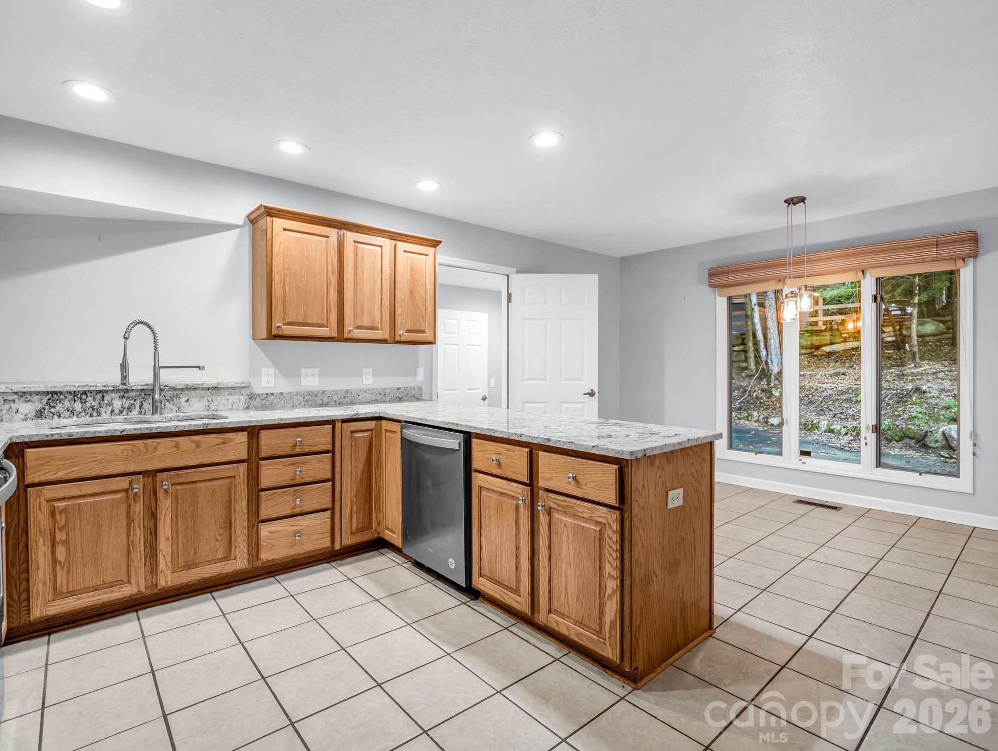 10 Chestnut Ridge Road Property Photo 16