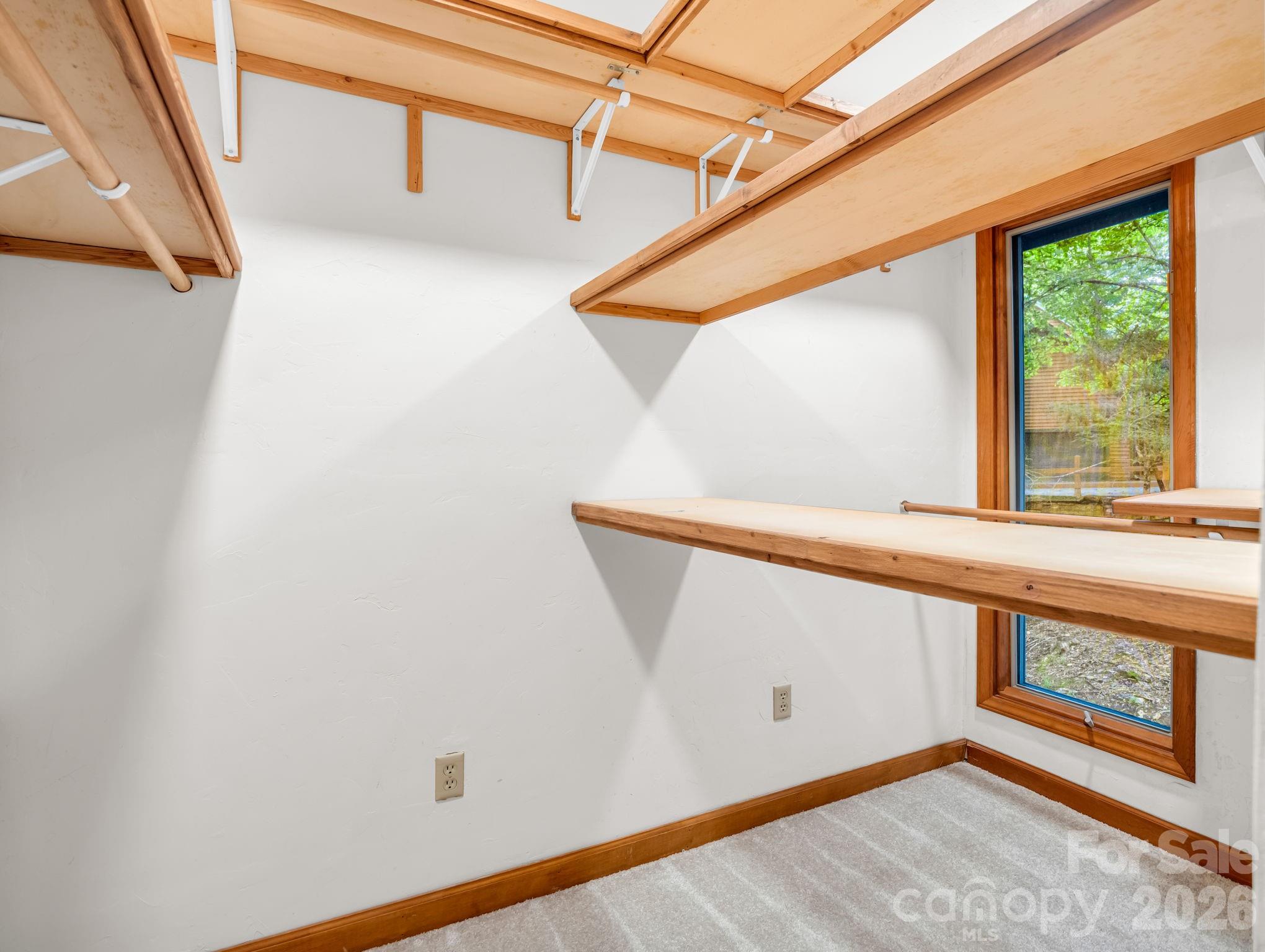 10 Chestnut Ridge Road Property Photo 24