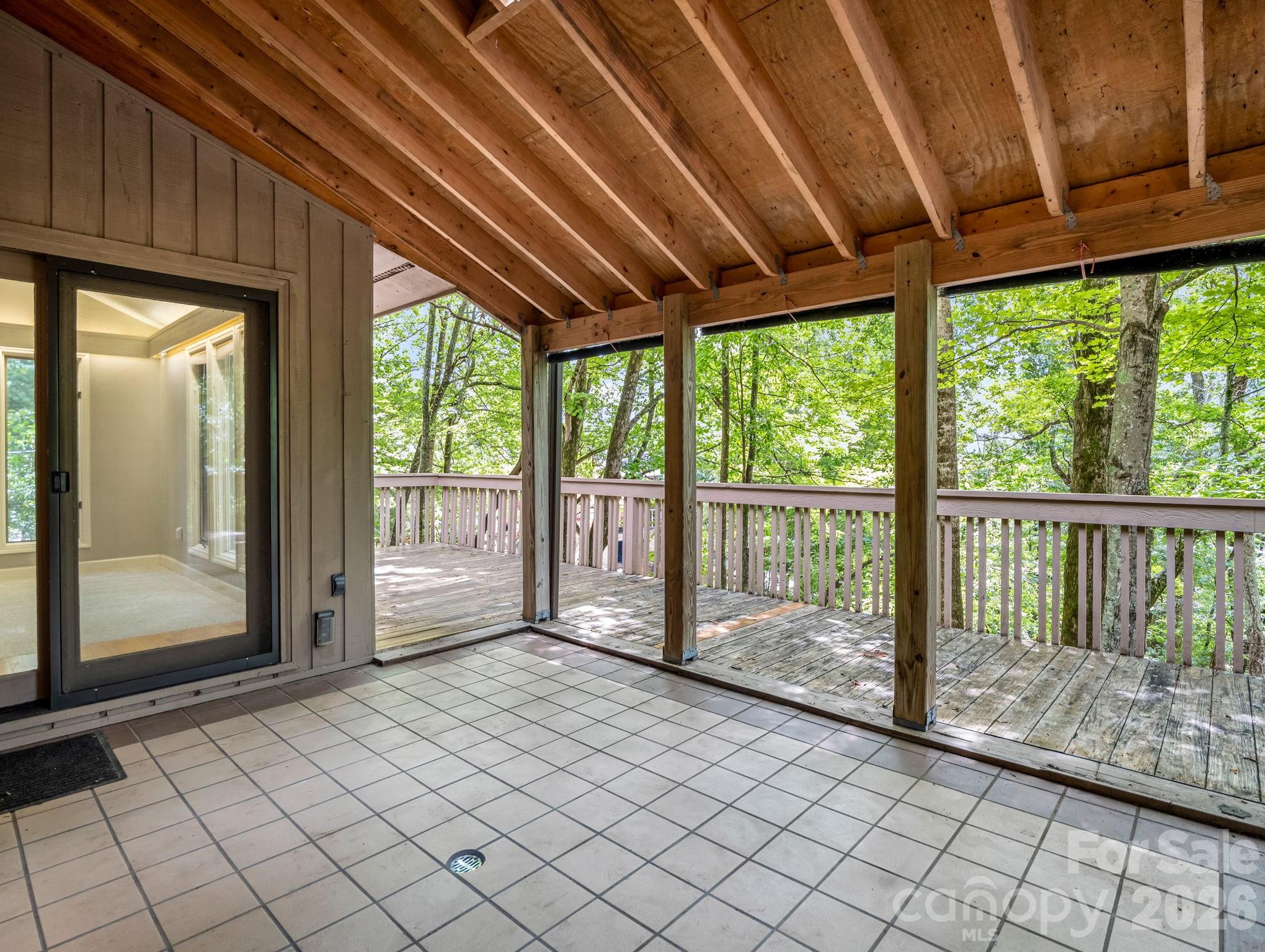 10 Chestnut Ridge Road Property Photo 32