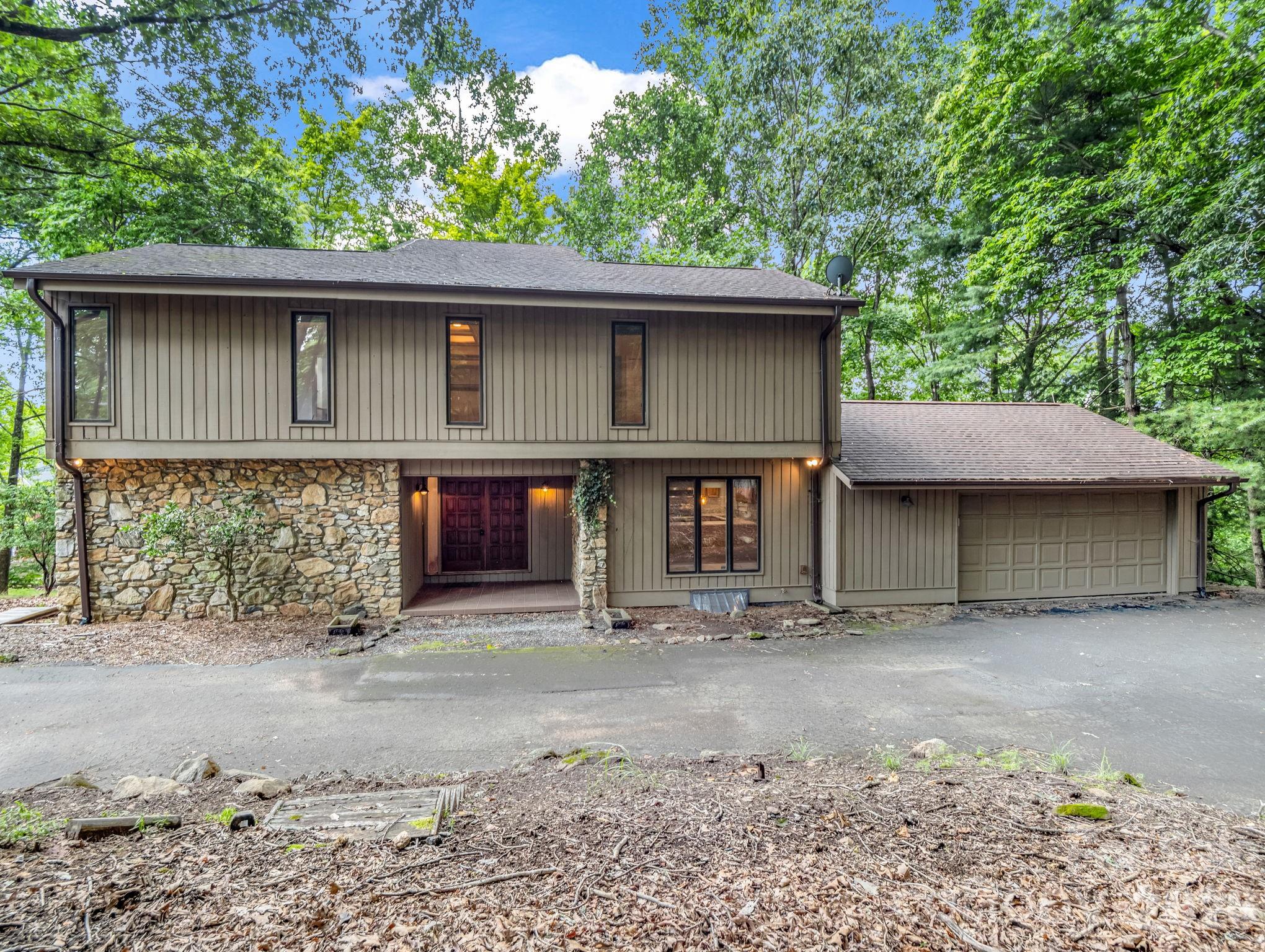 10 Chestnut Ridge Road Property Photo 46