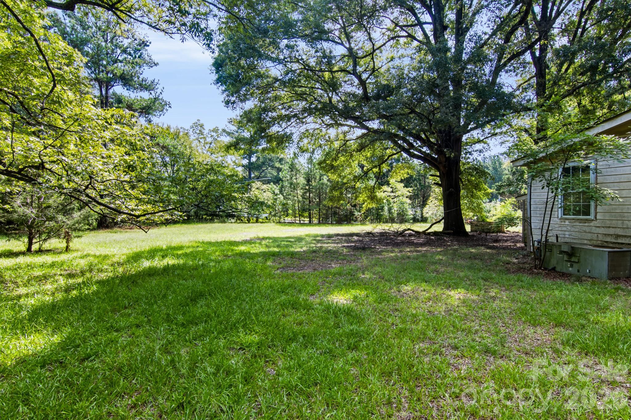 1407, 1403 Tucker Road Property Photo 6