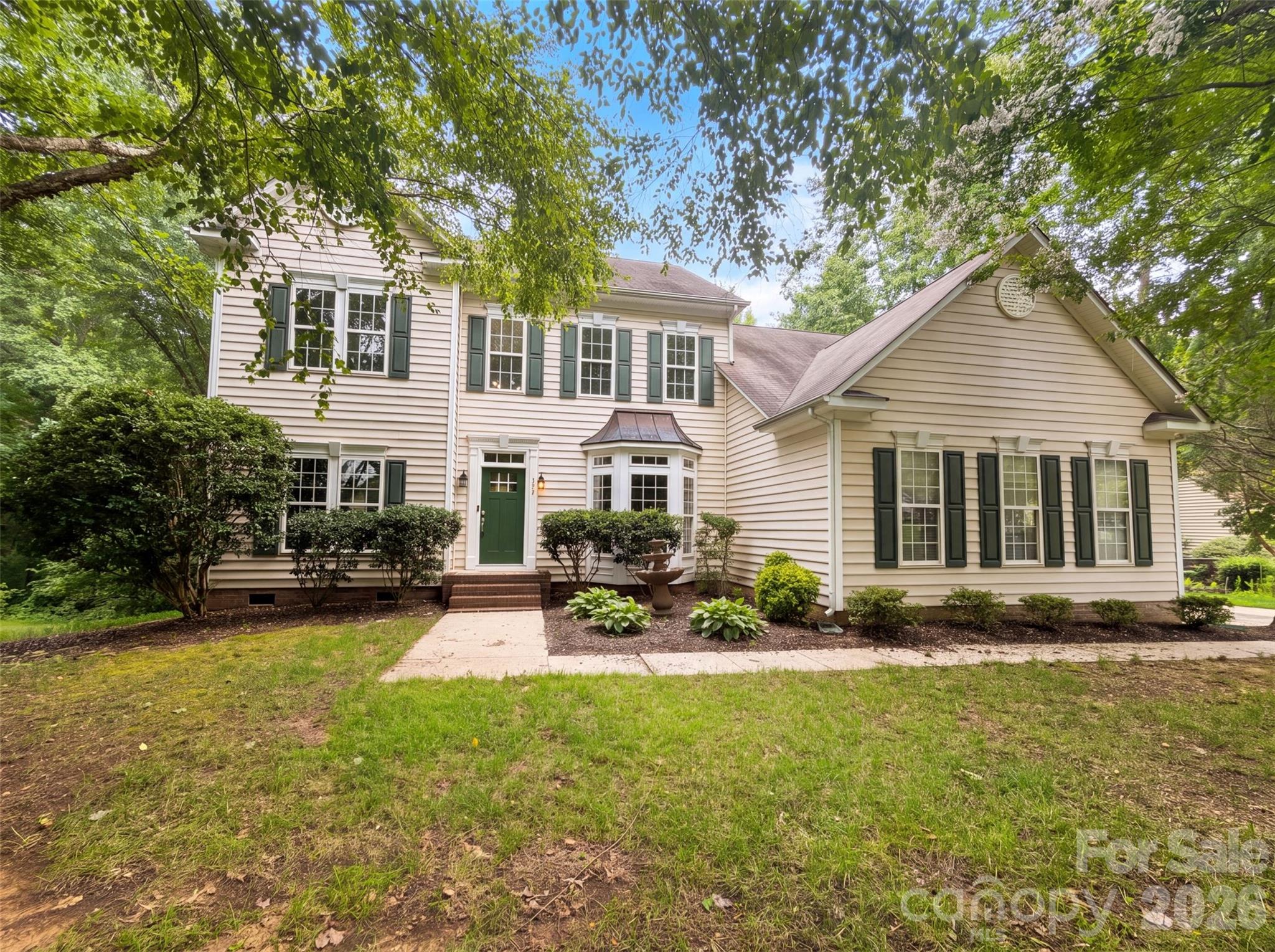 153 Montrose Drive Property Photo 1
