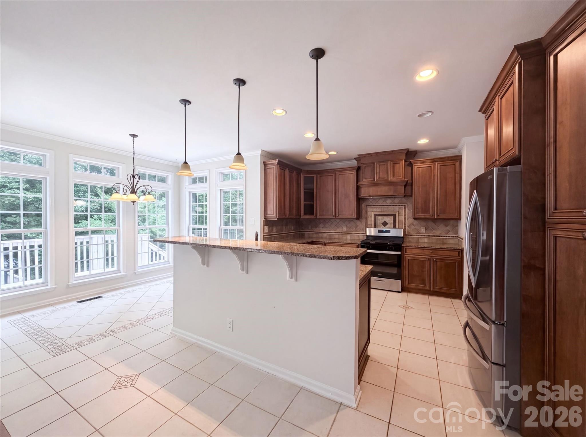 153 Montrose Drive Property Photo 2