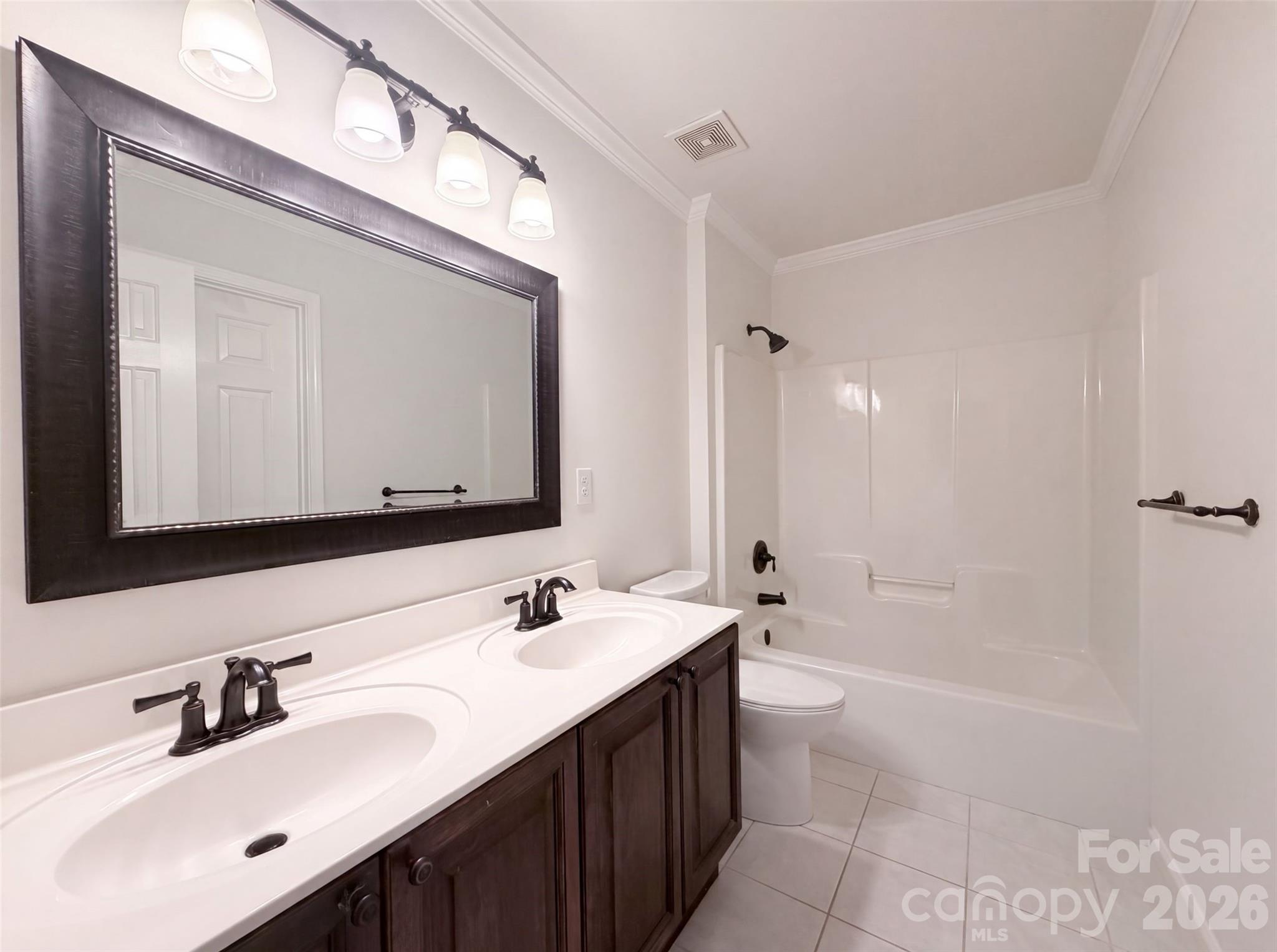 153 Montrose Drive Property Photo 13