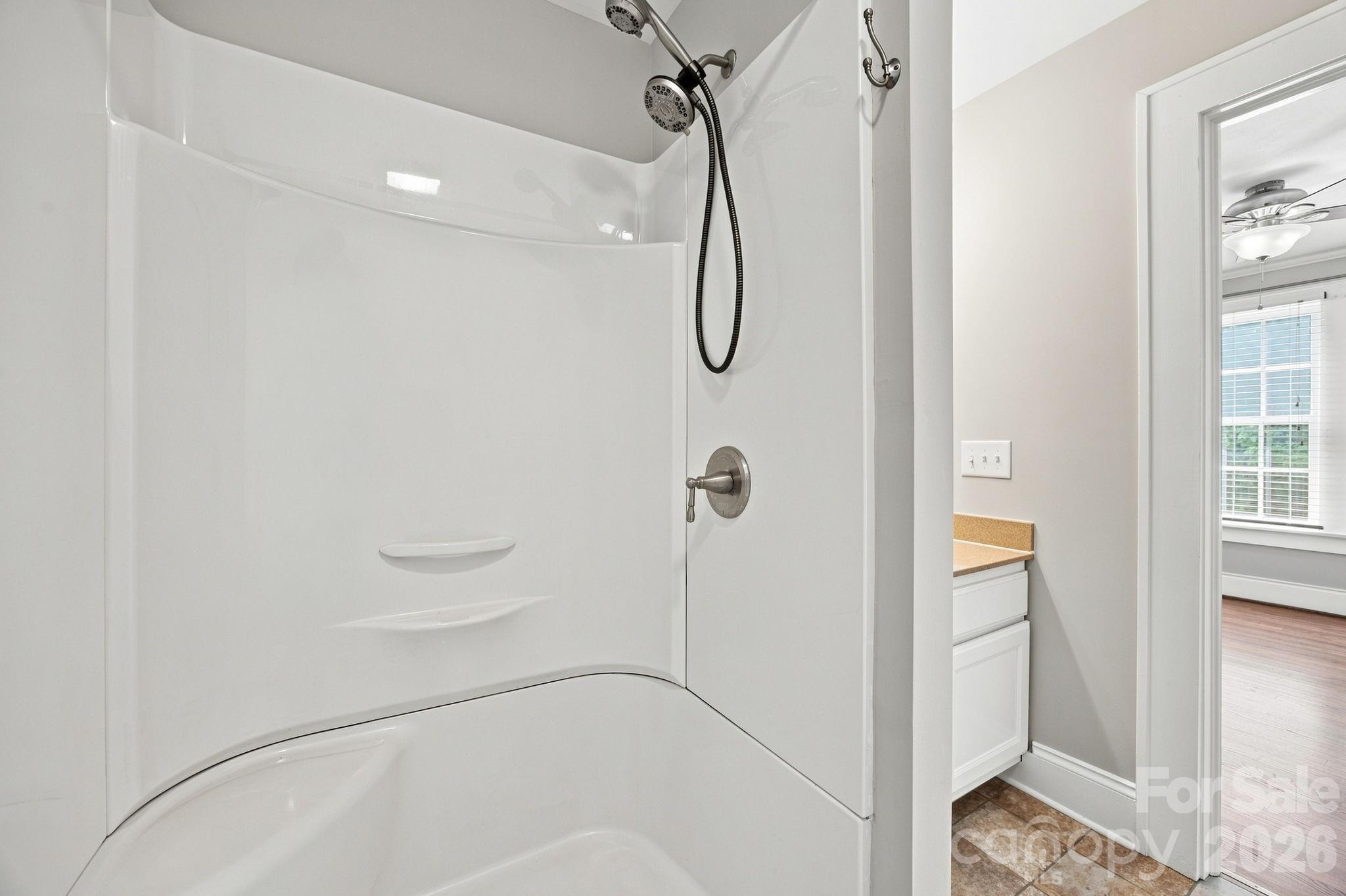 403 W Peeler Street Property Photo 23