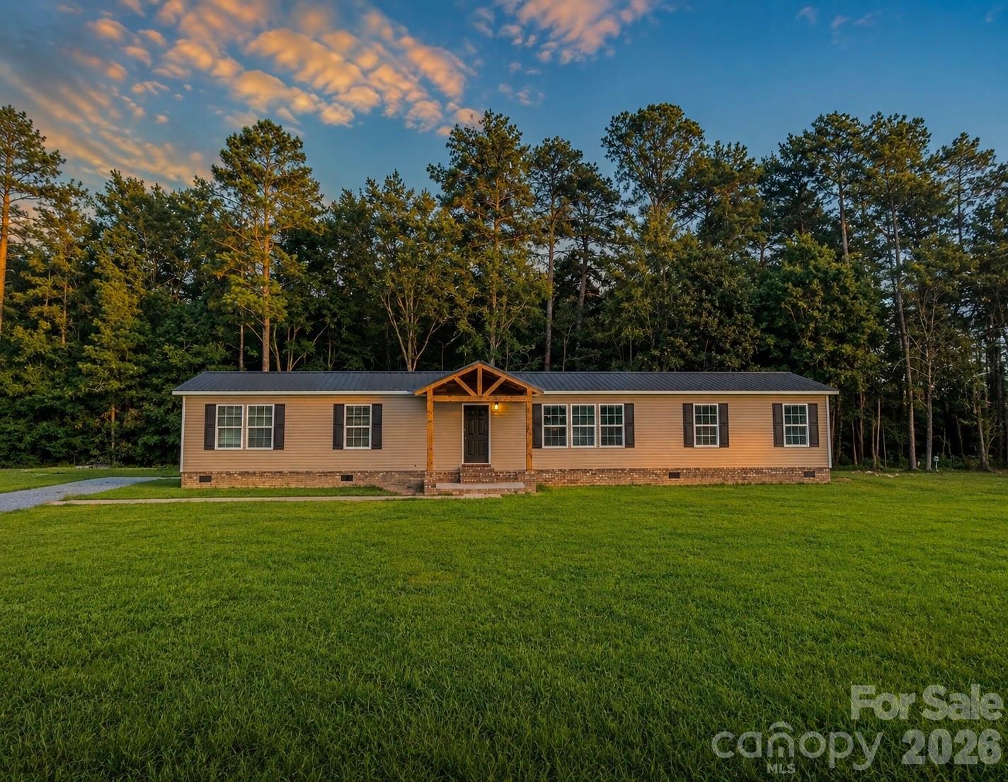 1821 Kiker Road Property Photo 1