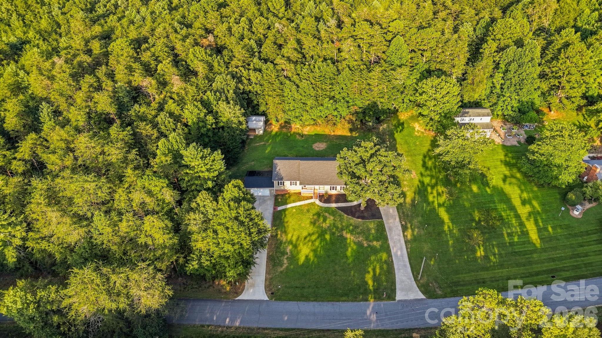 136 Cook Lane Property Photo 2