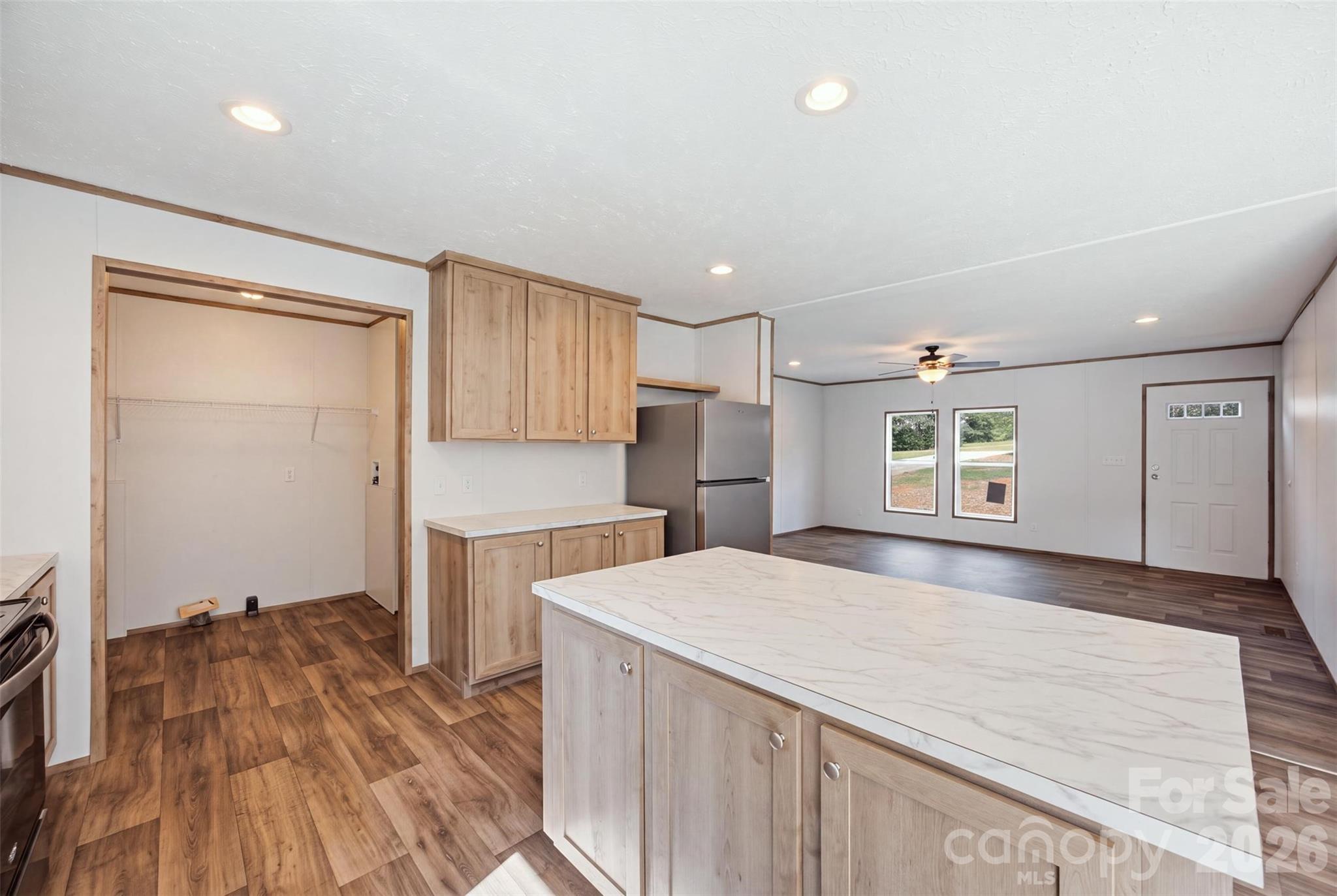 6086 Windover Creek Lane Property Photo 11