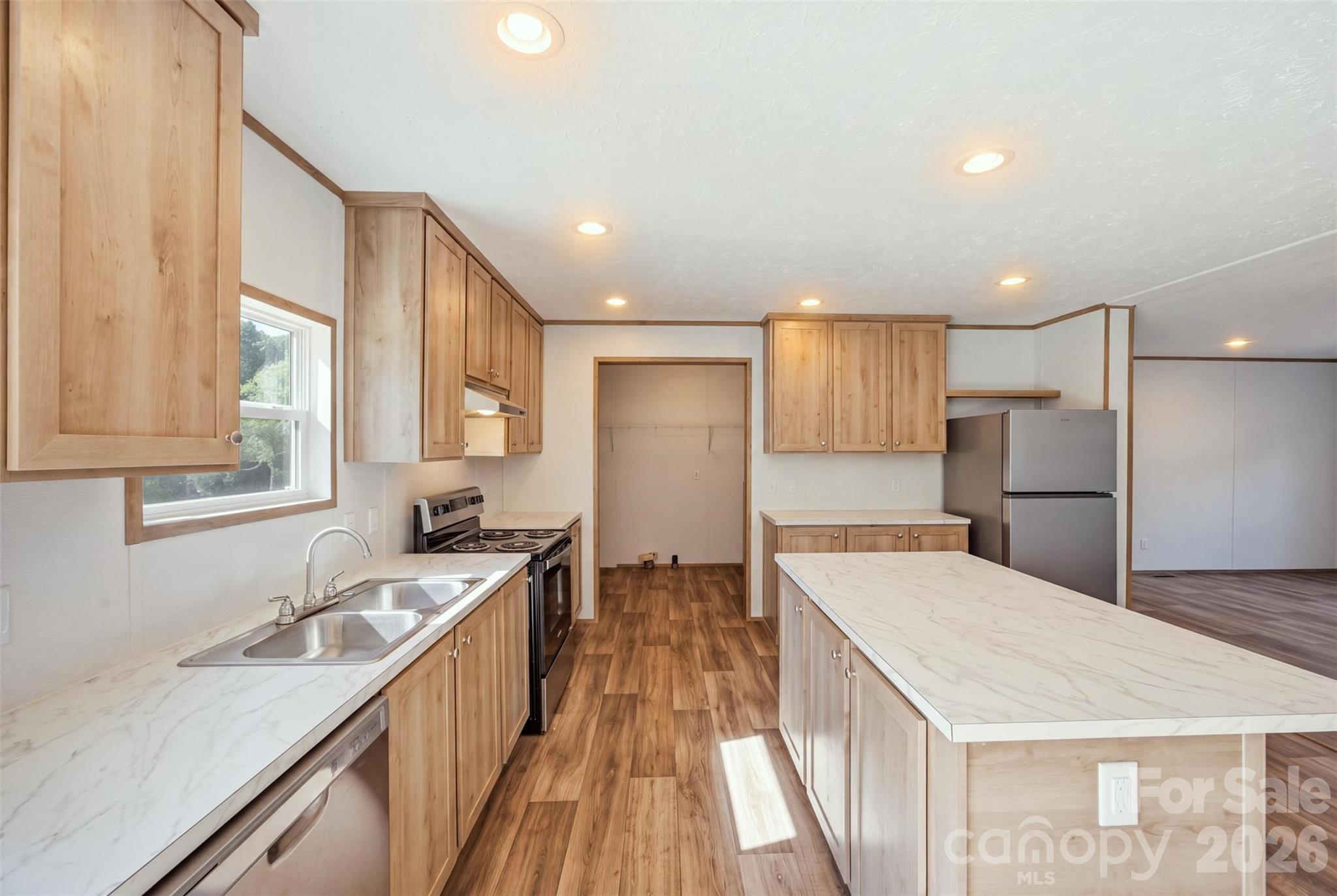 6086 Windover Creek Lane Property Photo 12