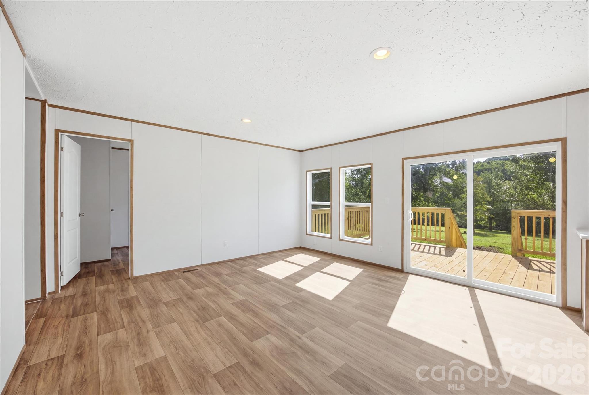 6086 Windover Creek Lane Property Photo 14
