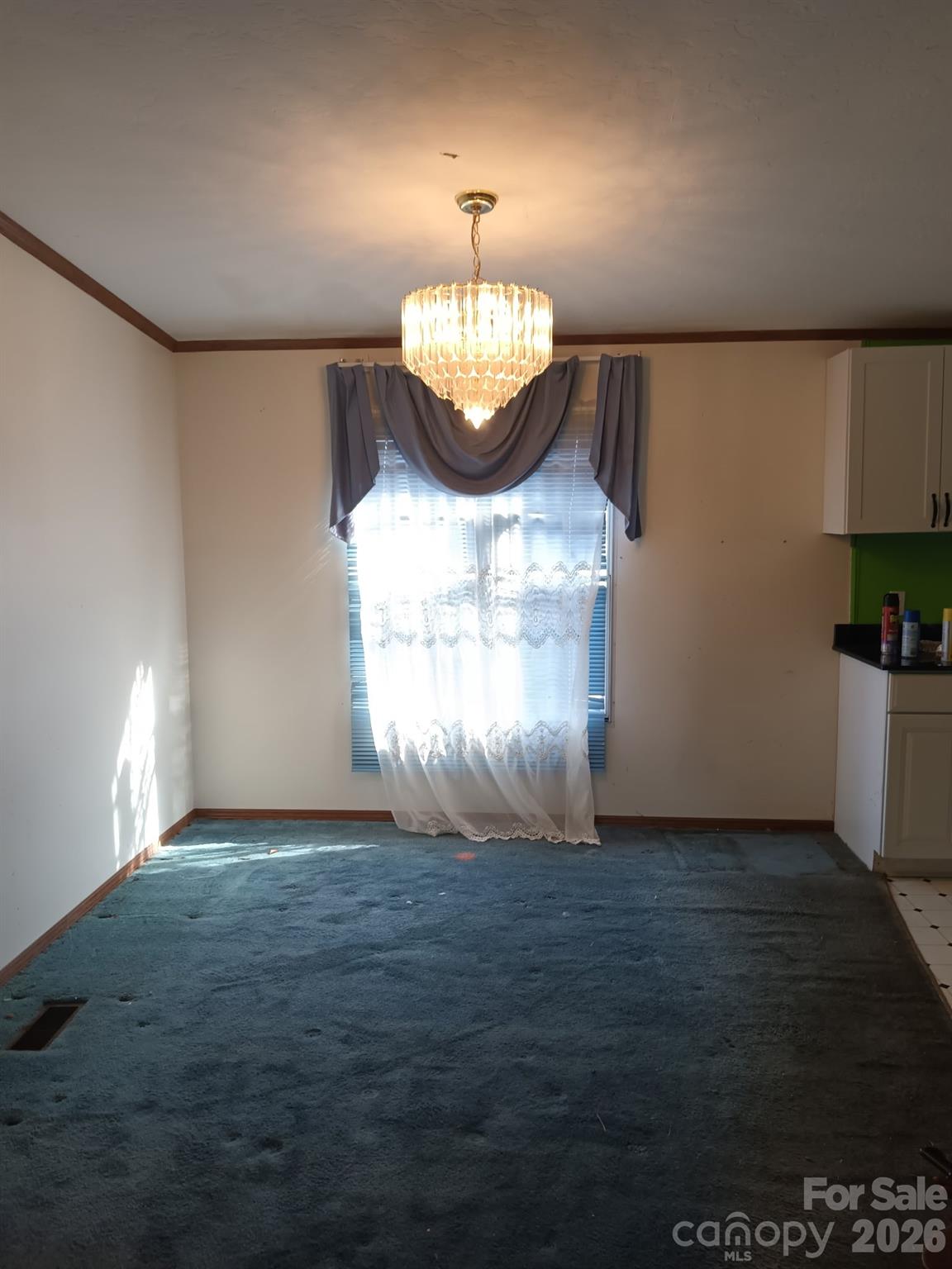 60 Rolling Creek Drive Property Photo 3