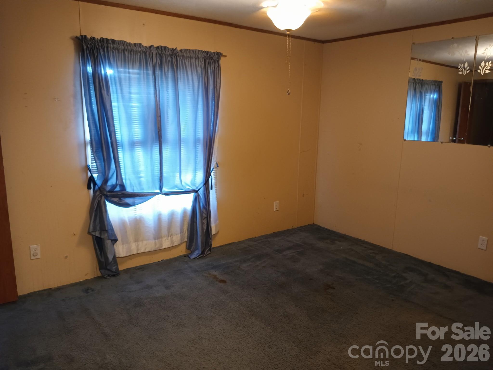 60 Rolling Creek Drive Property Photo 8