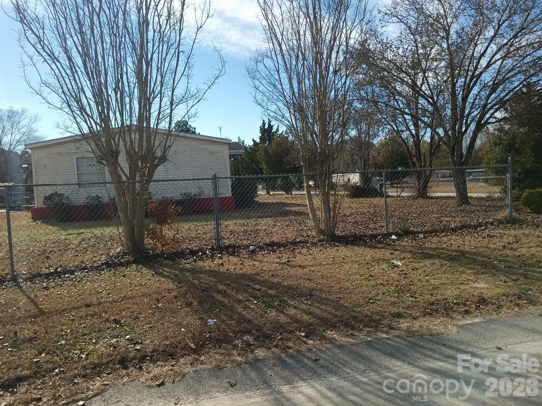 60 Rolling Creek Drive Property Photo 11
